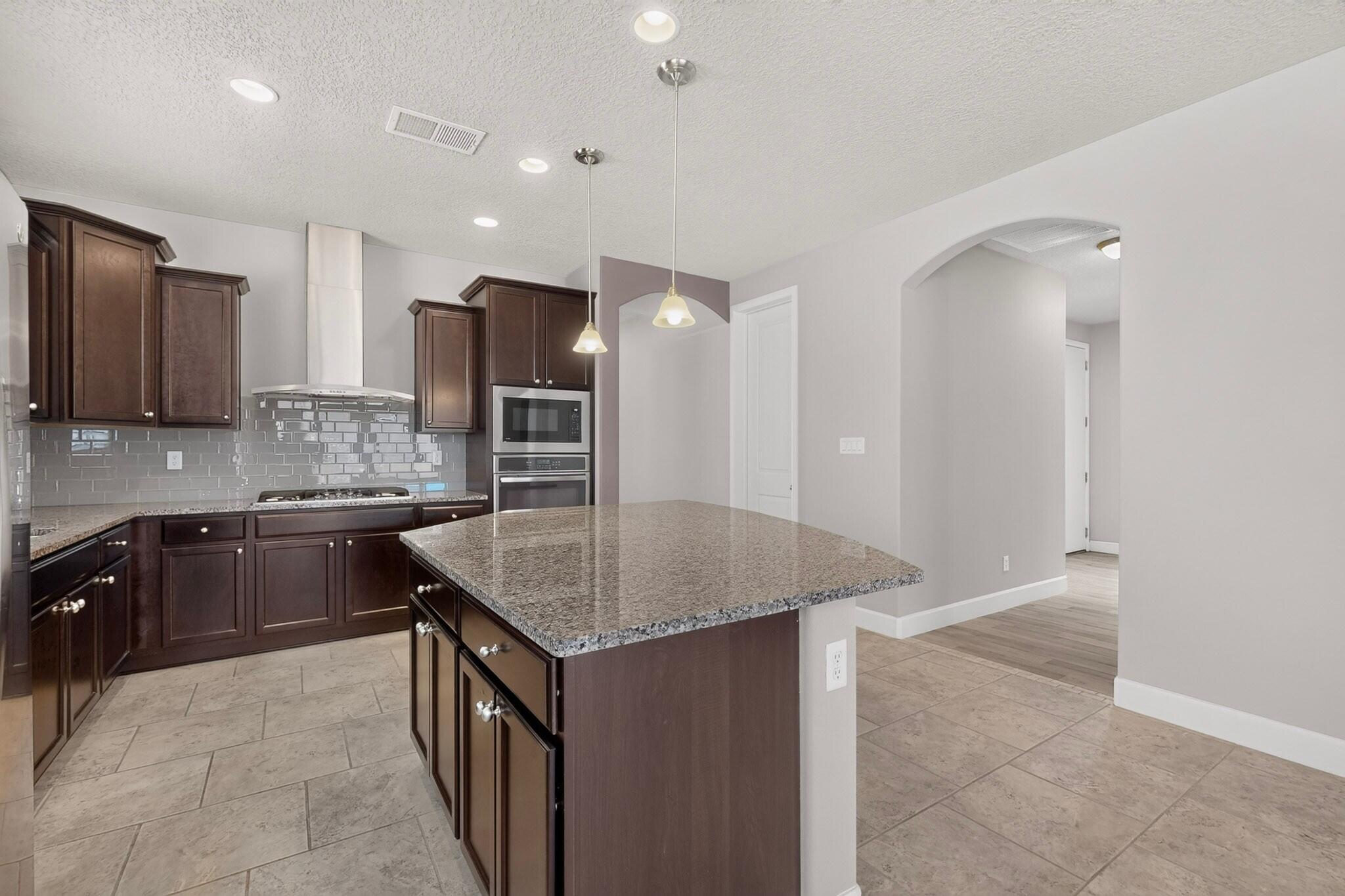 Photo 9 — 7131 Wrangell Loop NE