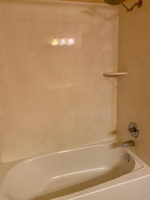 Photo 10 — 6800 Vista Del Norte Drive NE 622