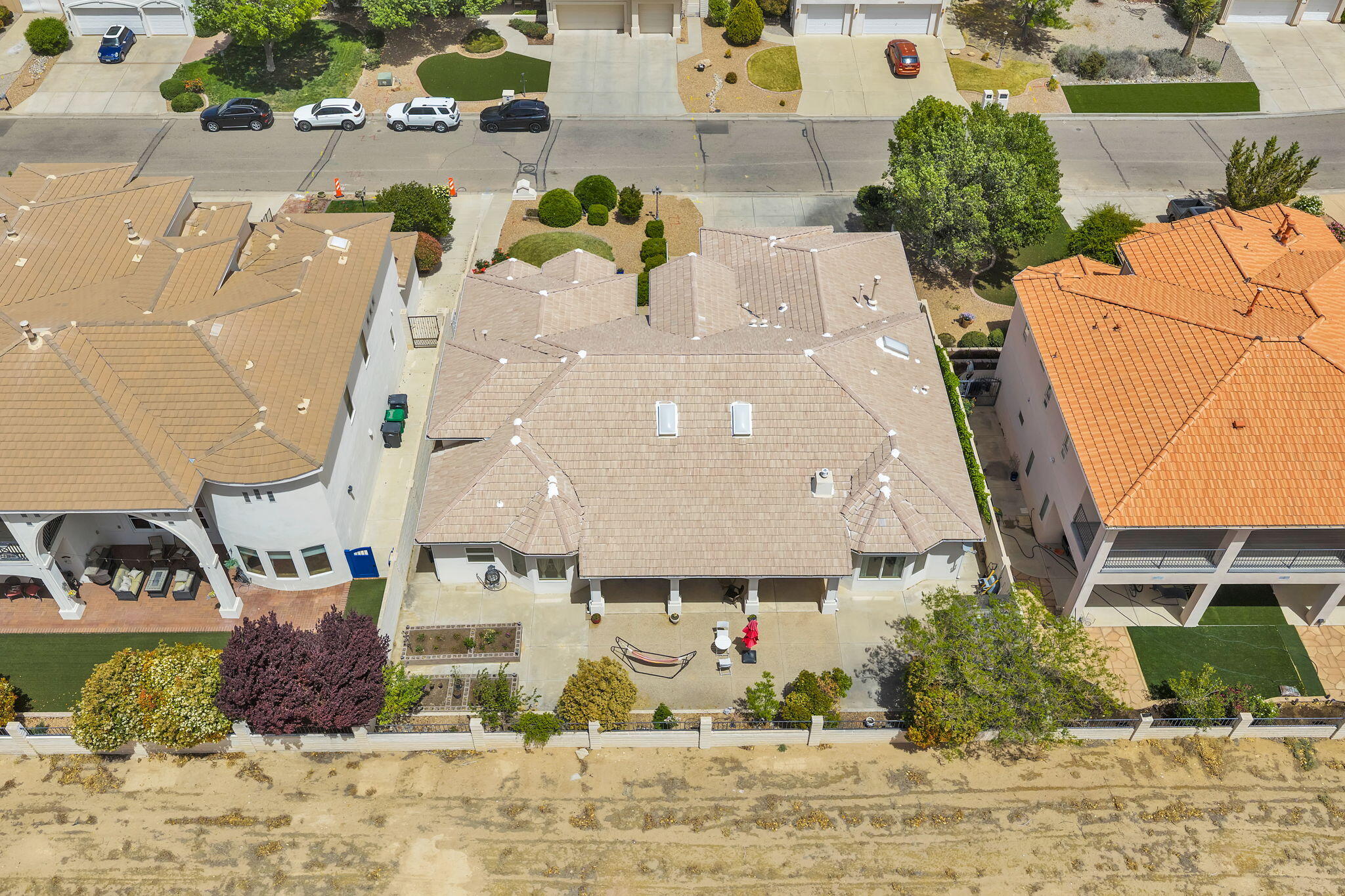 Photo 9 — 3550 White Horse Drive SE