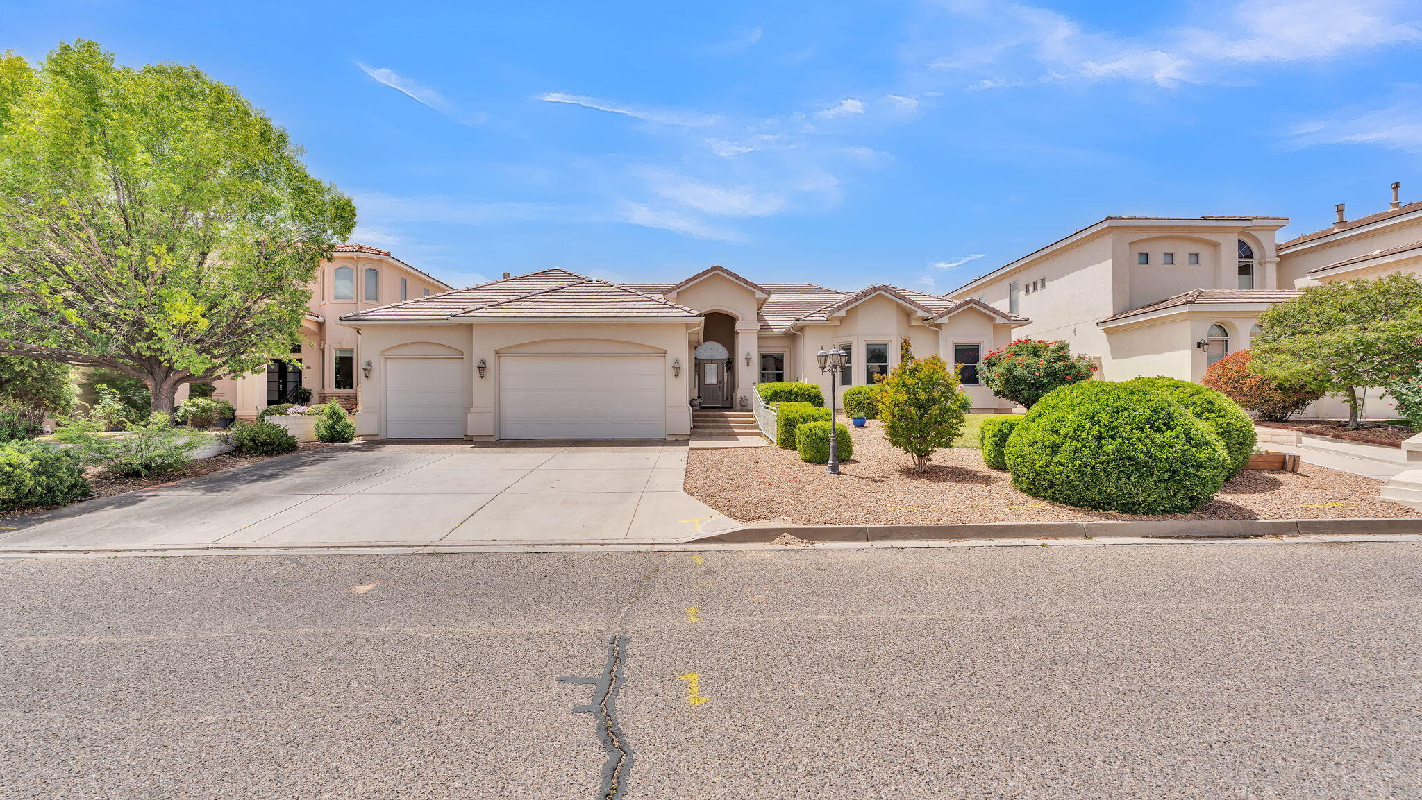 Photo 14 — 3550 White Horse Drive SE