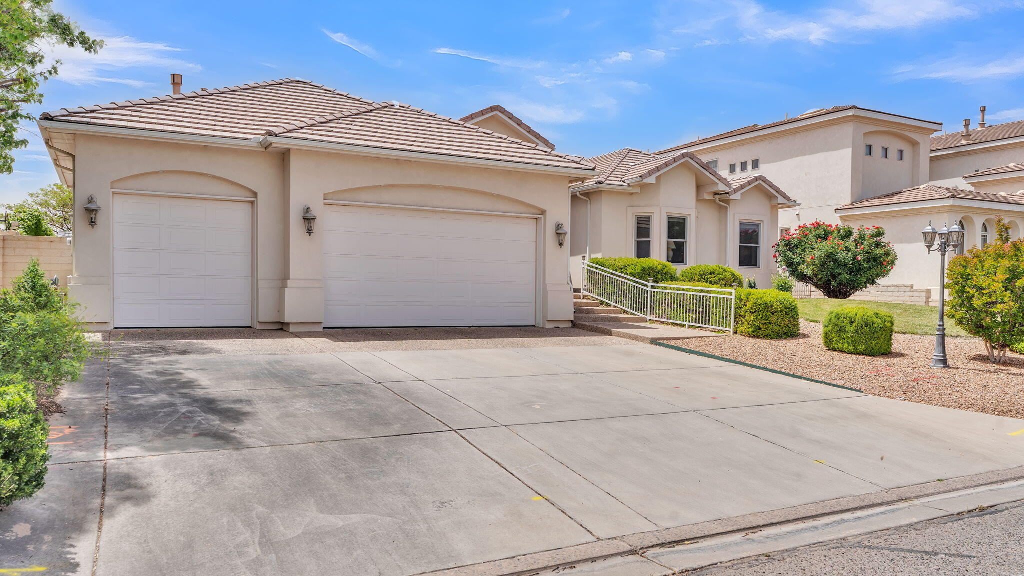 Photo 3 — 3550 White Horse Drive SE
