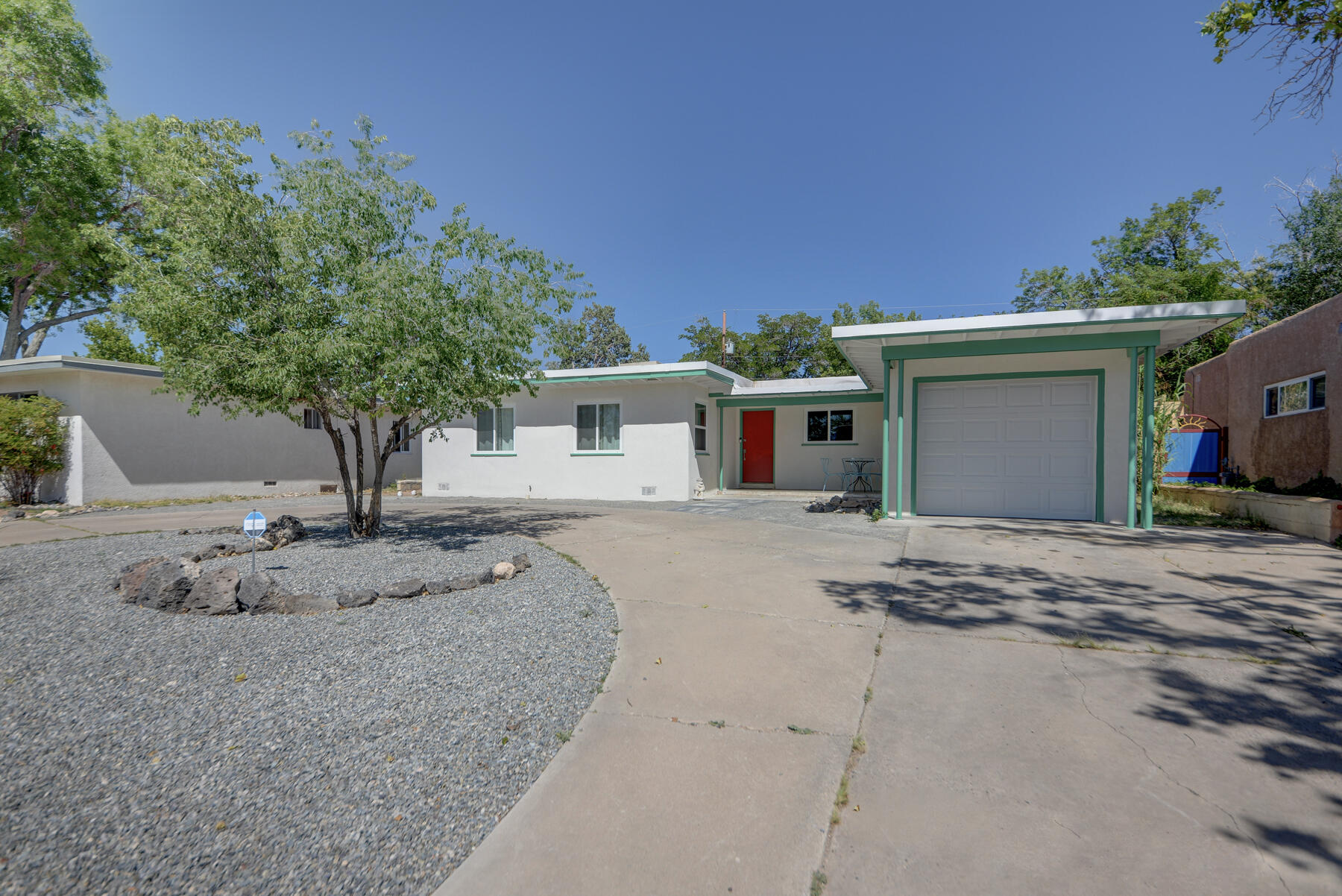 324 Chula Vista Place NE, Albuquerque, NM 87108