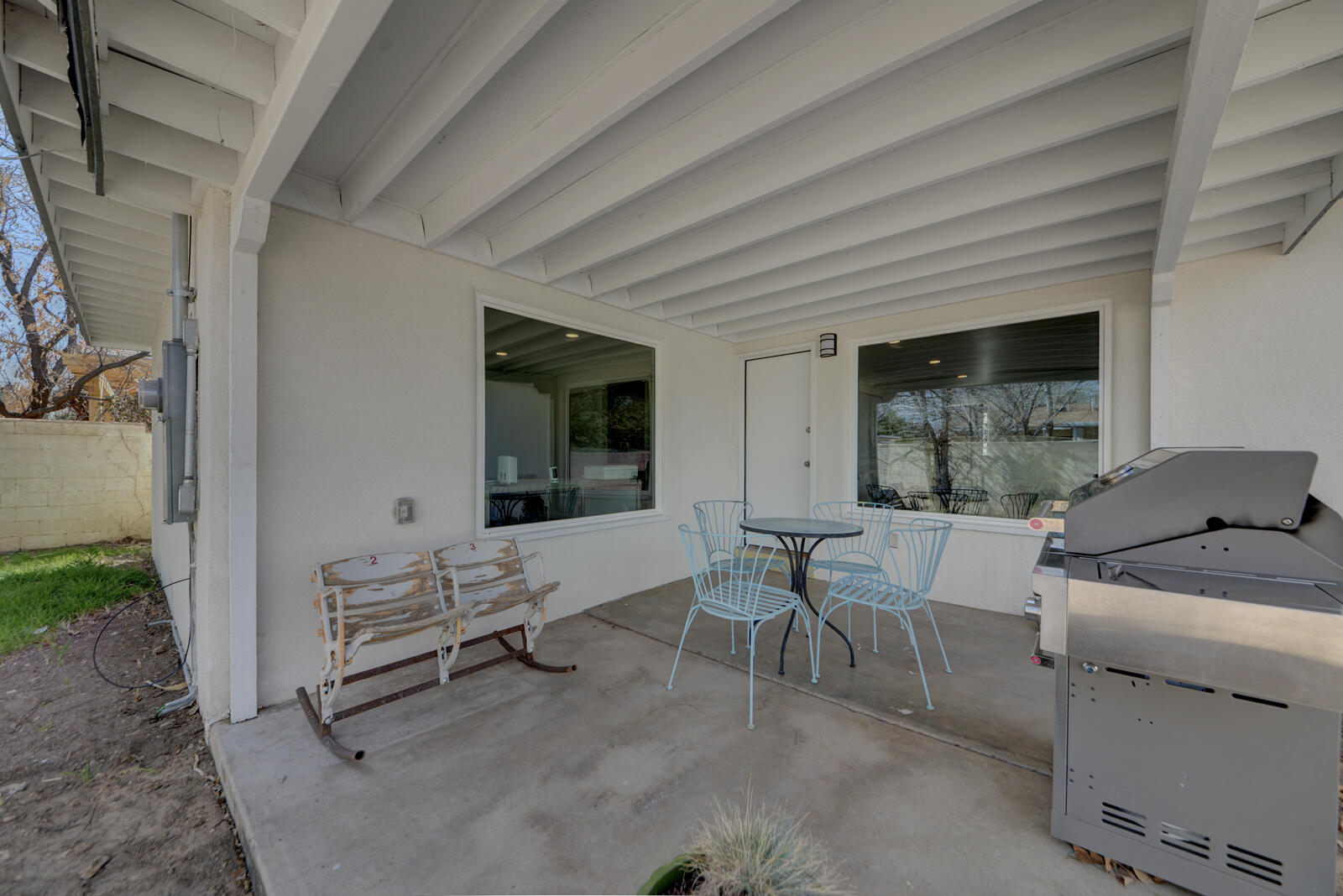 Photo 4 — 324 Chula Vista Place NE