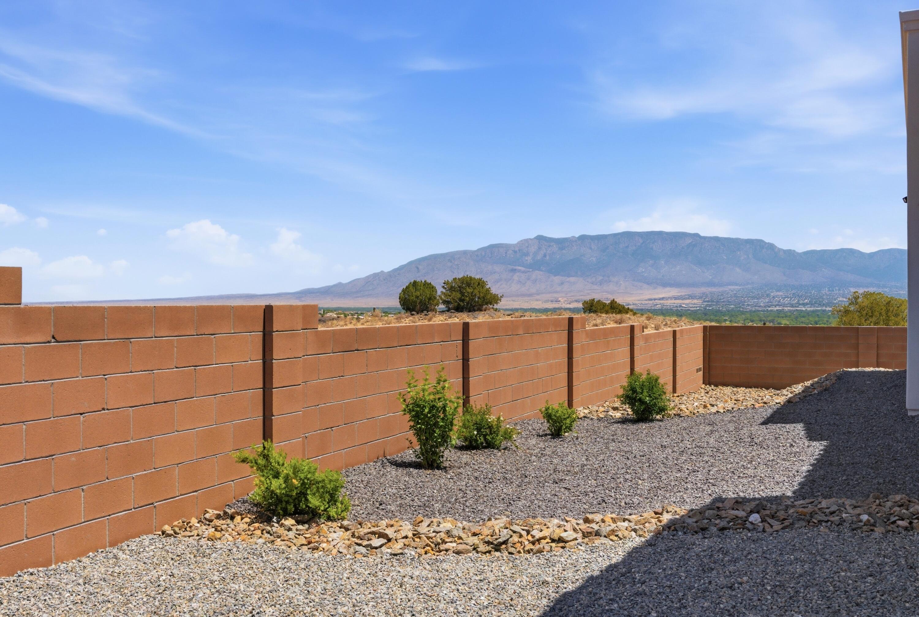 Photo 12 — 5505 Valiente Road NW