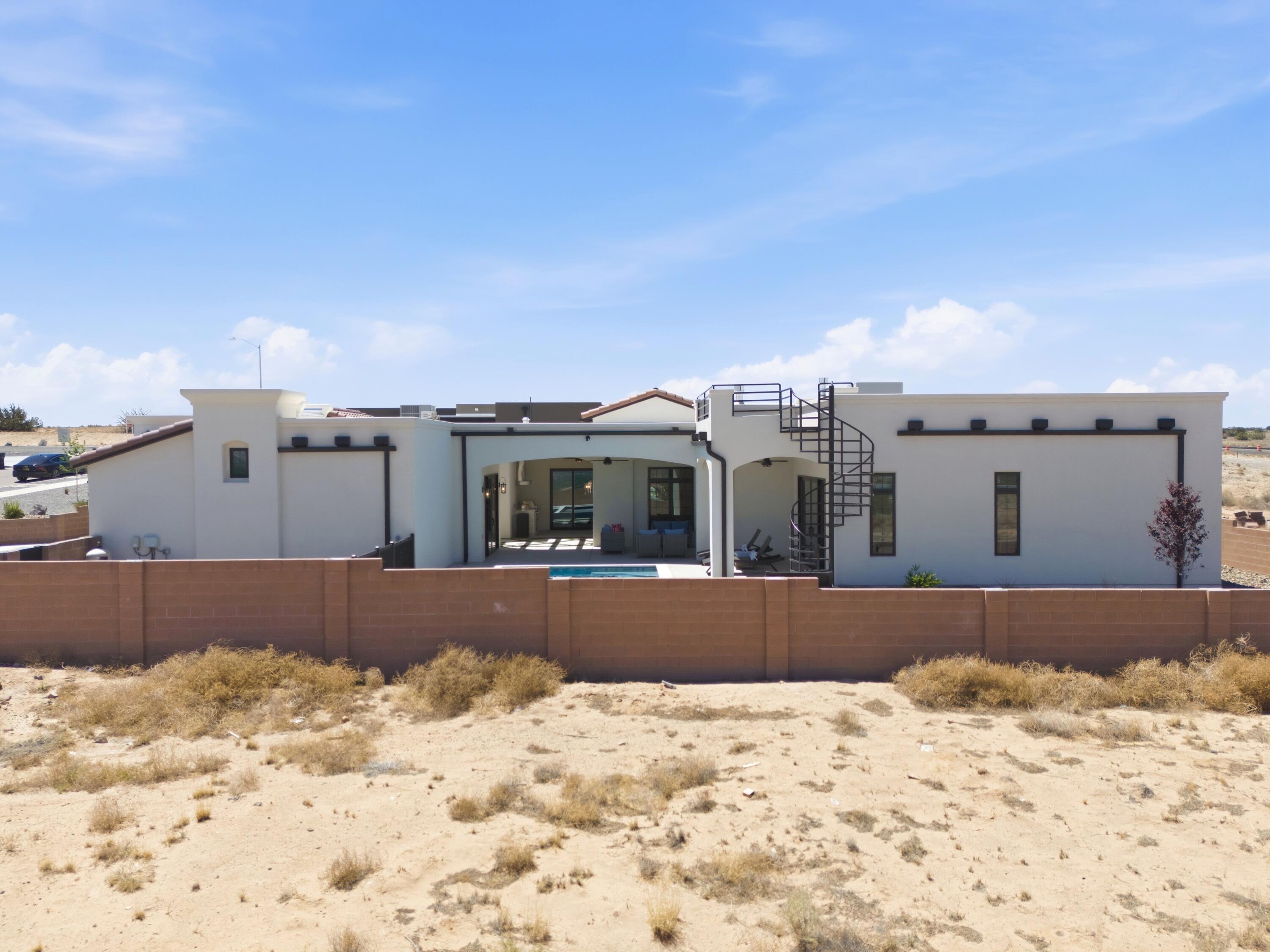 Photo 9 — 5505 Valiente Road NW