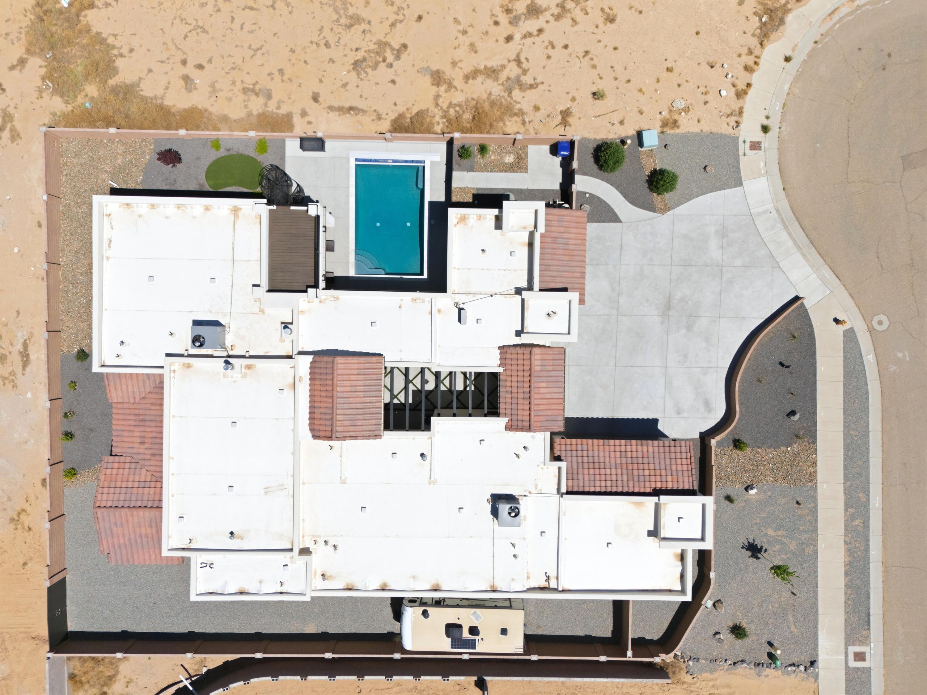 Photo 6 — 5505 Valiente Road NW