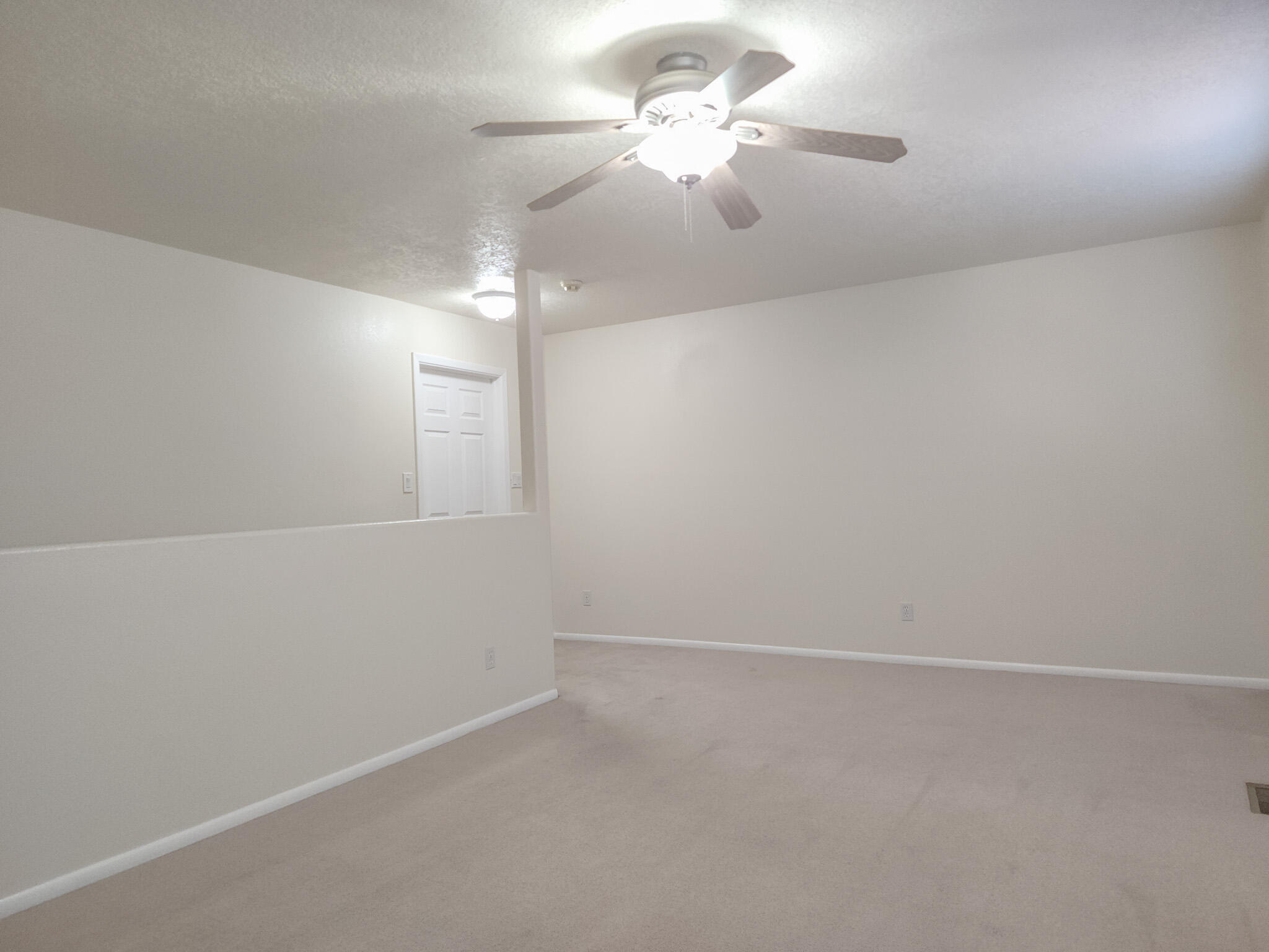 Photo 3 — 6220 Meteor Court NW