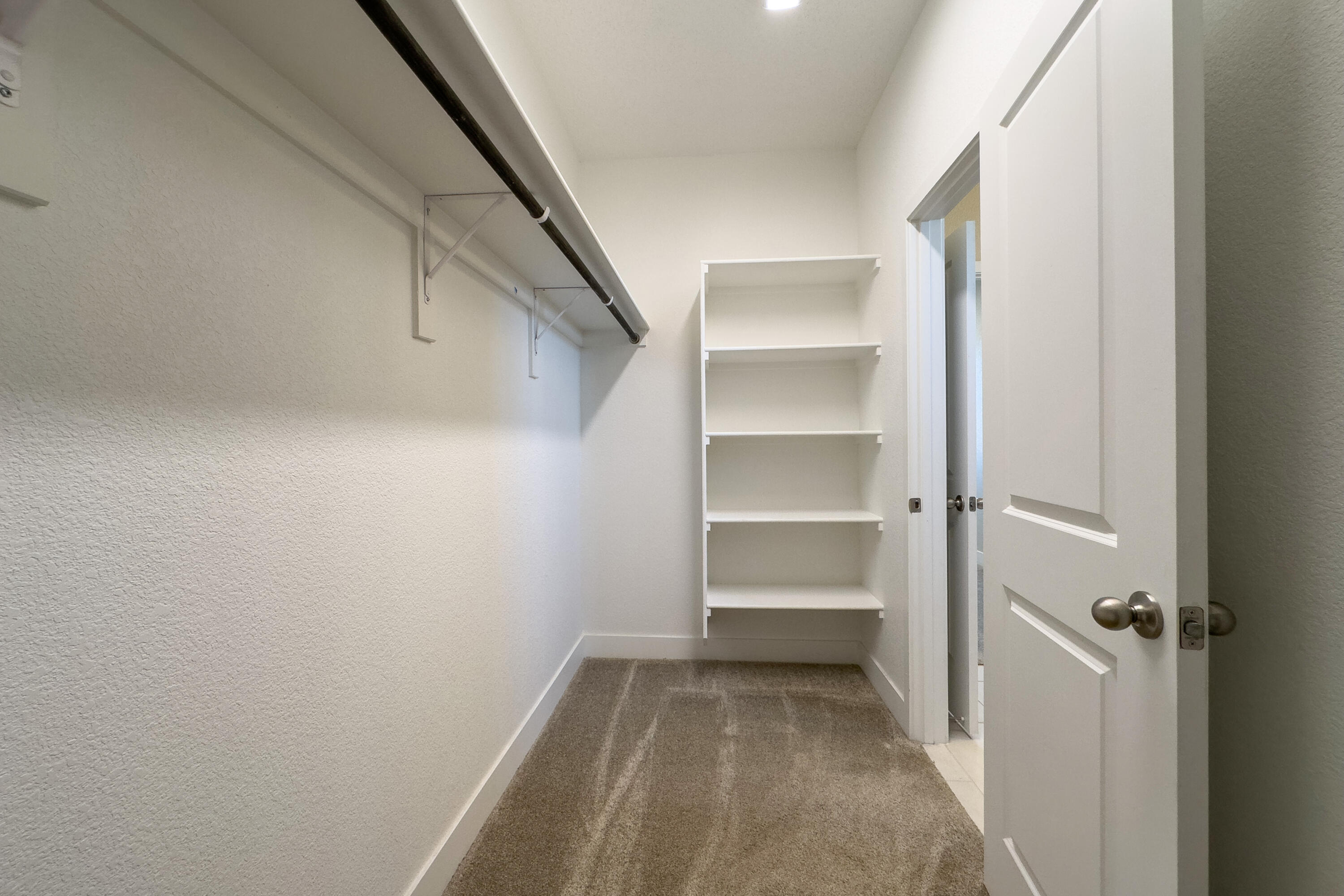 Photo 6 — 937 Northern Boulevard NE