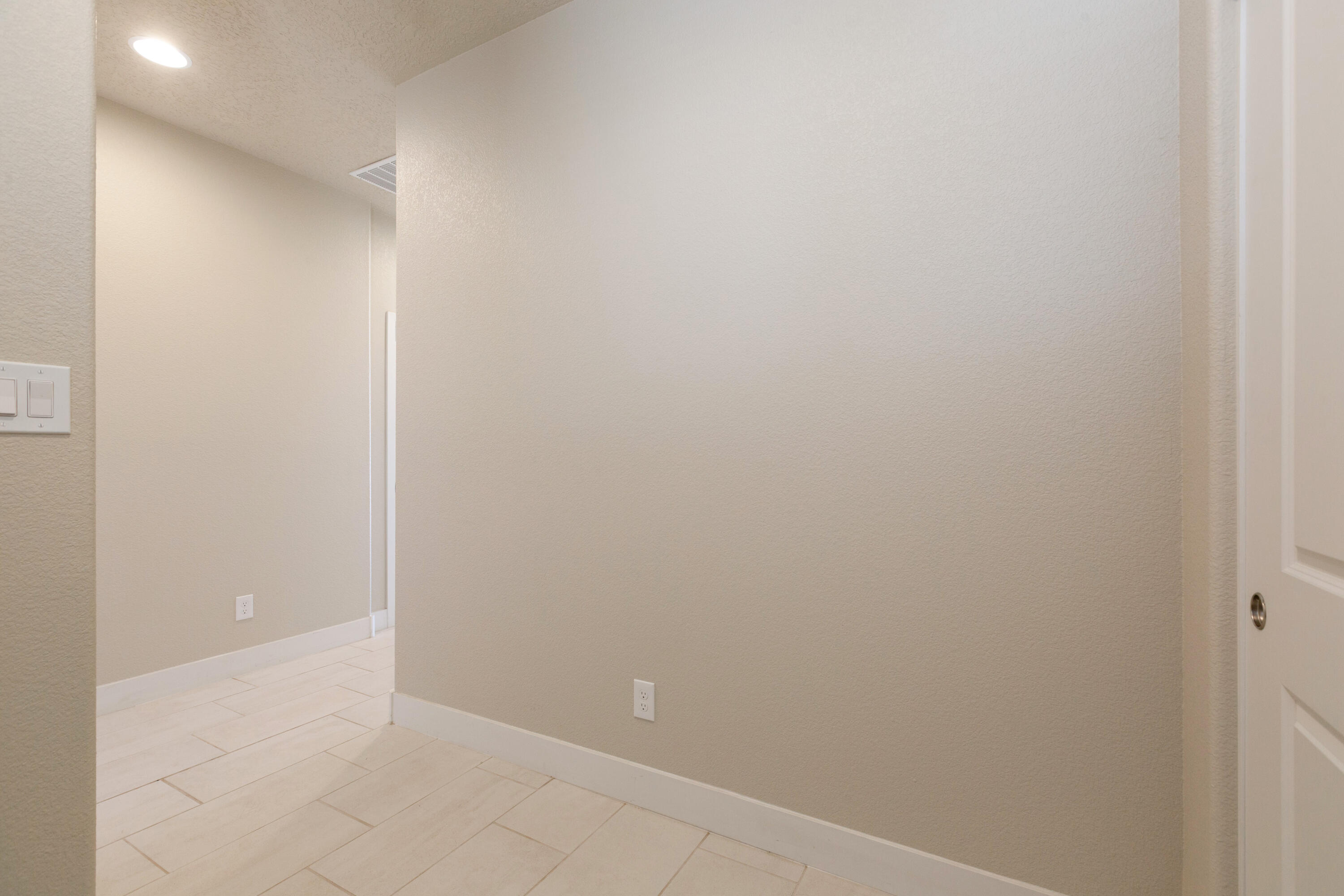 Photo 20 — 937 Northern Boulevard NE
