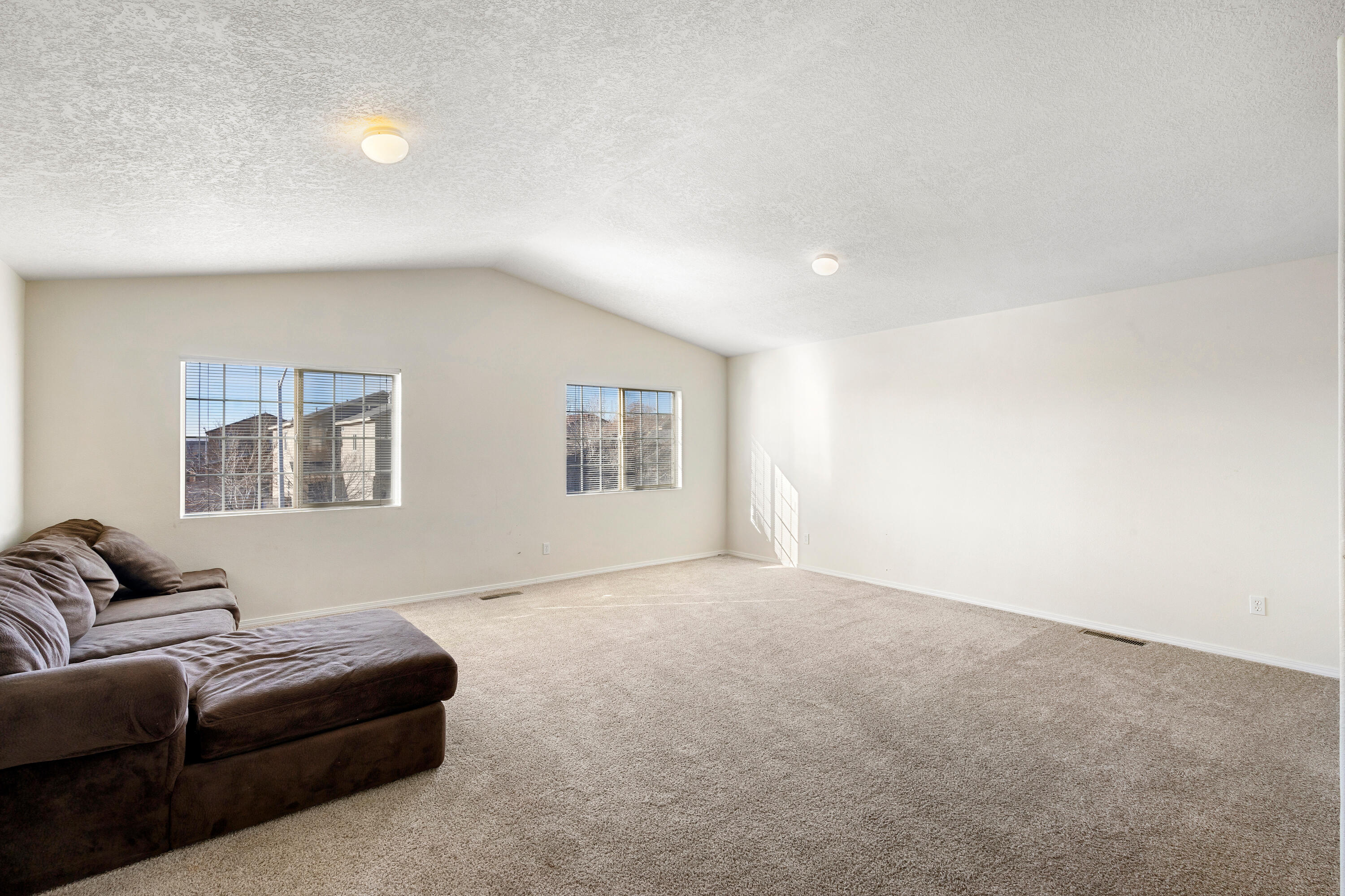 Photo 9 — 9809 Marlborough Avenue SW