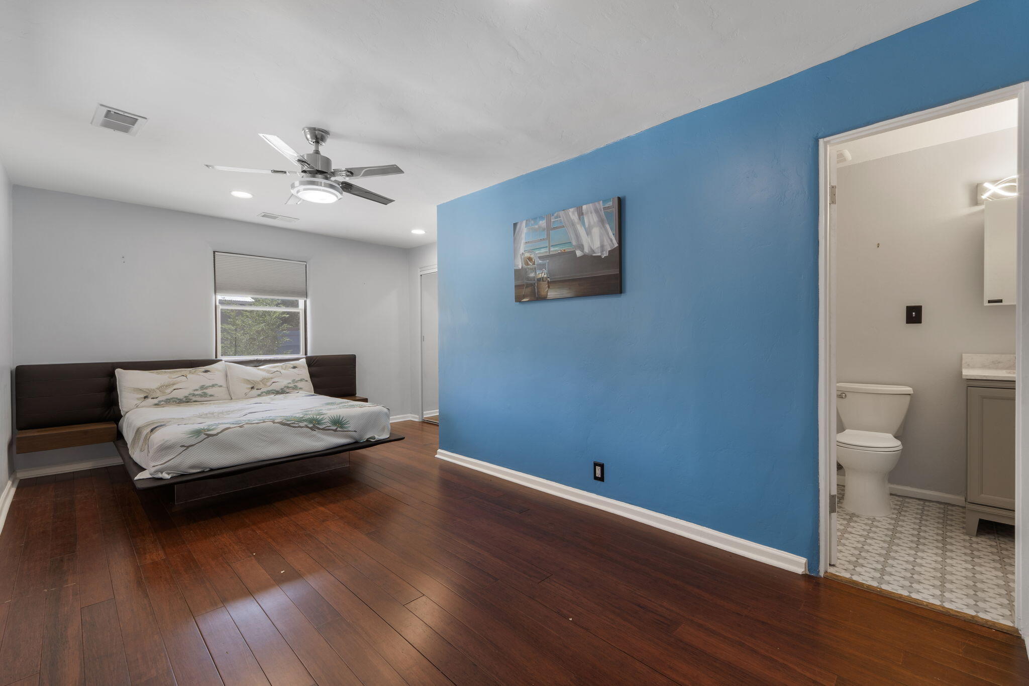 Photo 7 — 2616 Mountain Road NW