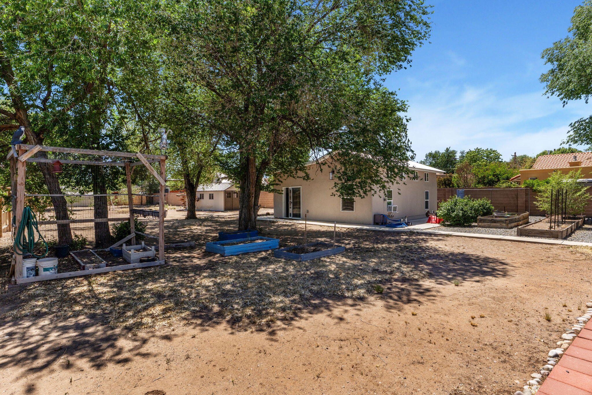 Photo 18 — 2616 Mountain Road NW