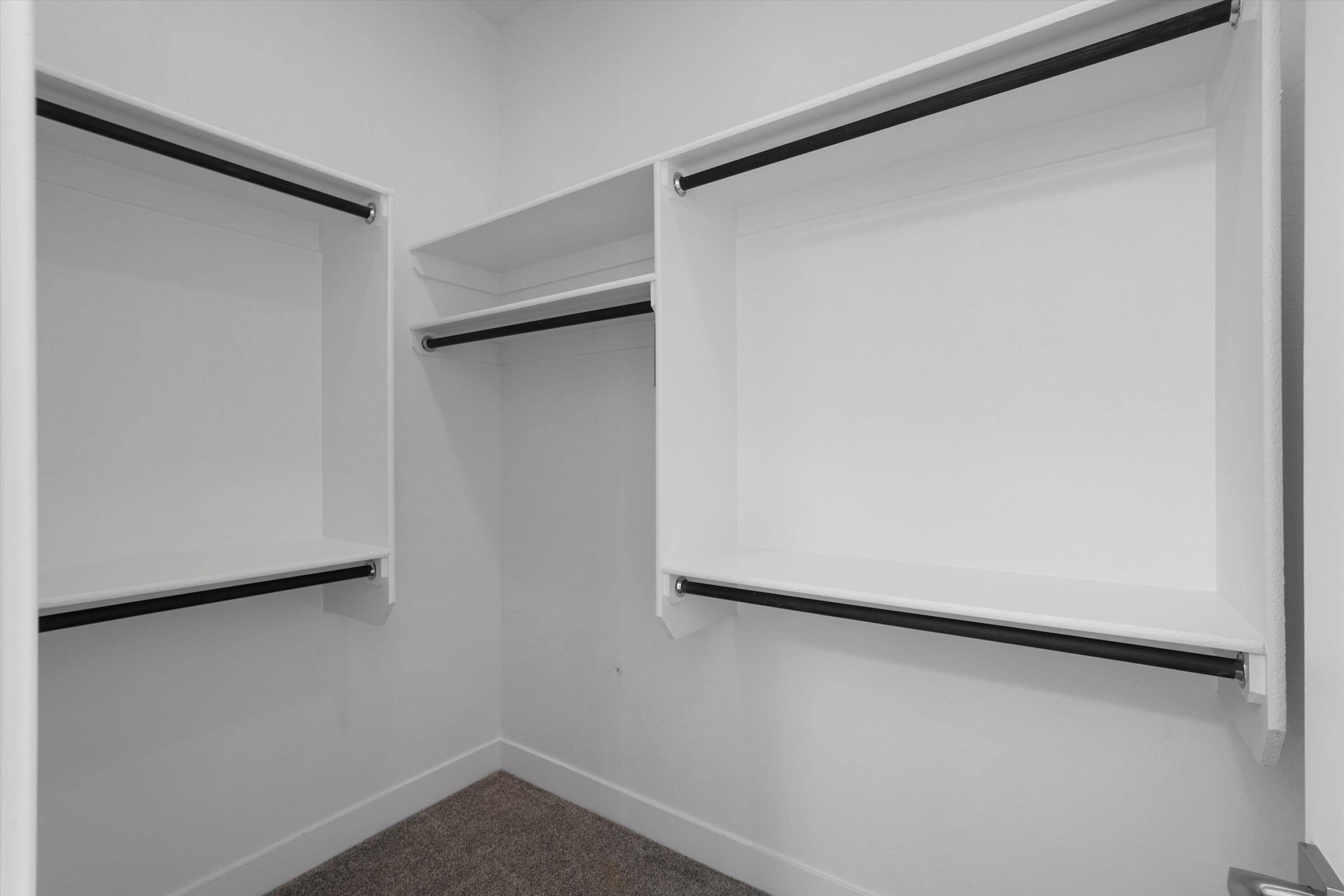Photo 12 — 5213 Bullseye Road NE