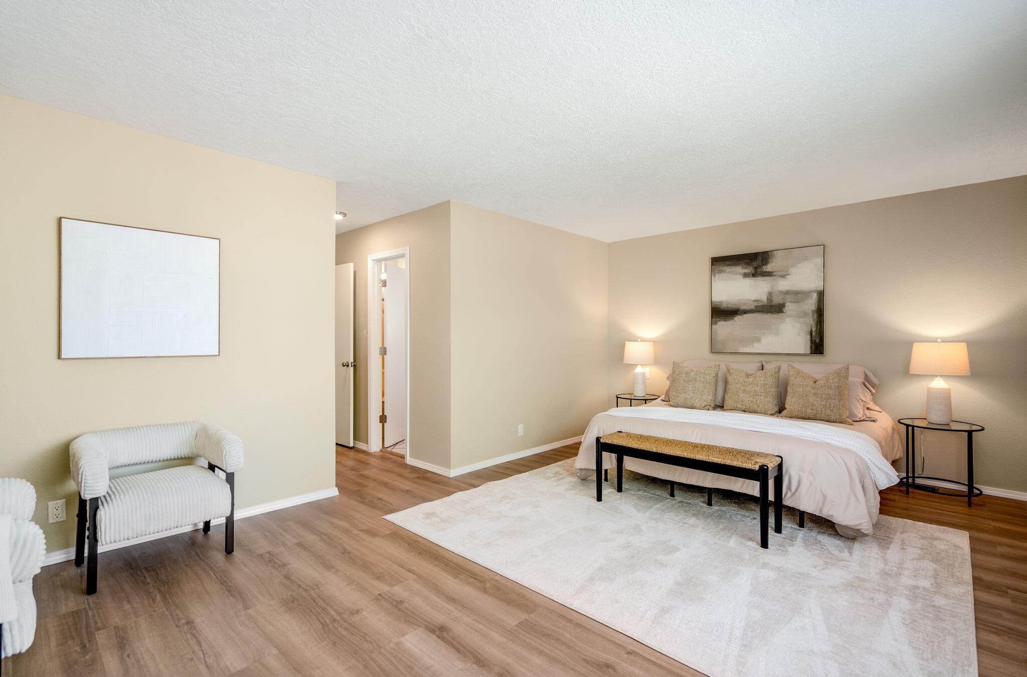 Photo 16 — 7904 Blue Jay Lane NE