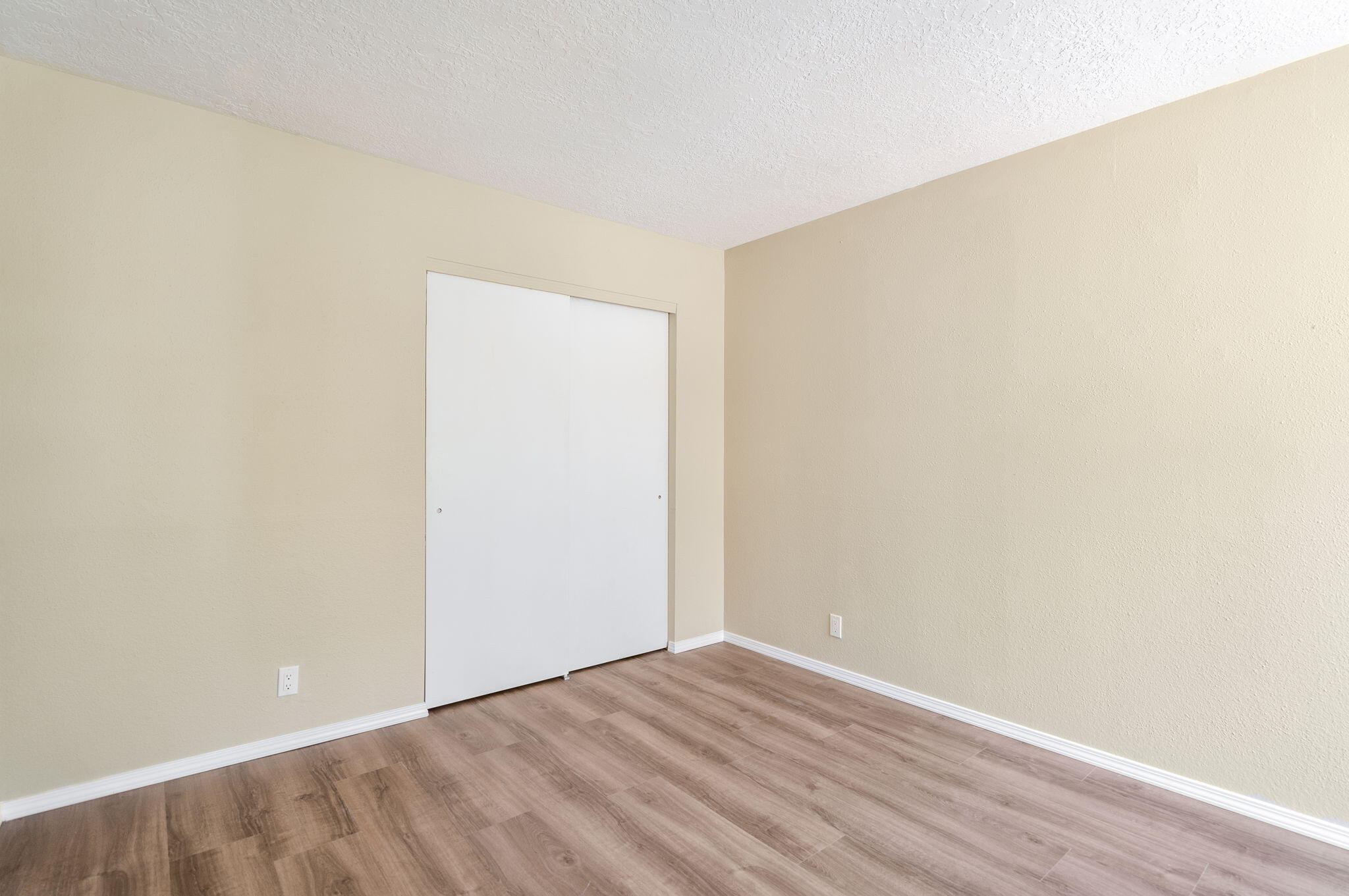 Photo 13 — 7904 Blue Jay Lane NE
