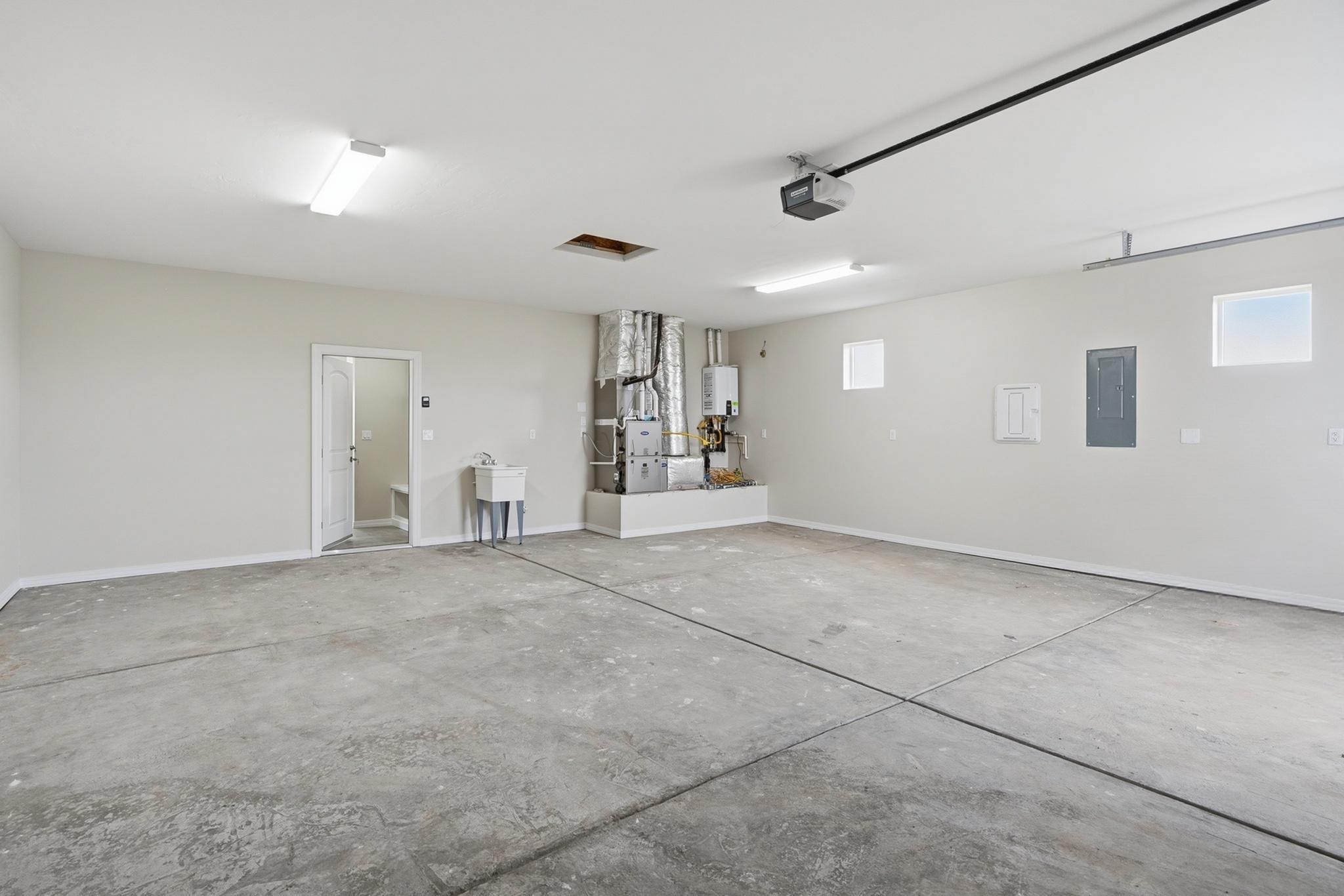 Photo 10 — 26 Blanco Drive