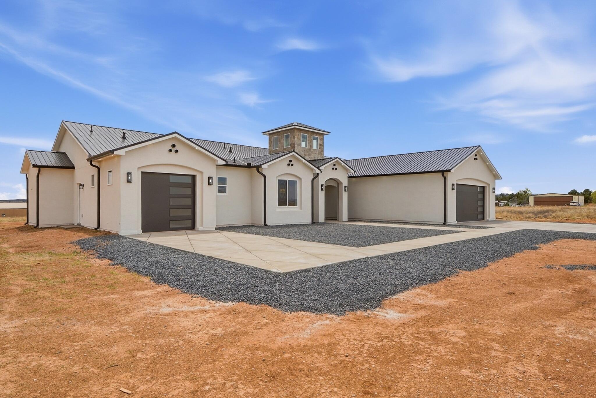 Photo 4 — 26 Blanco Drive