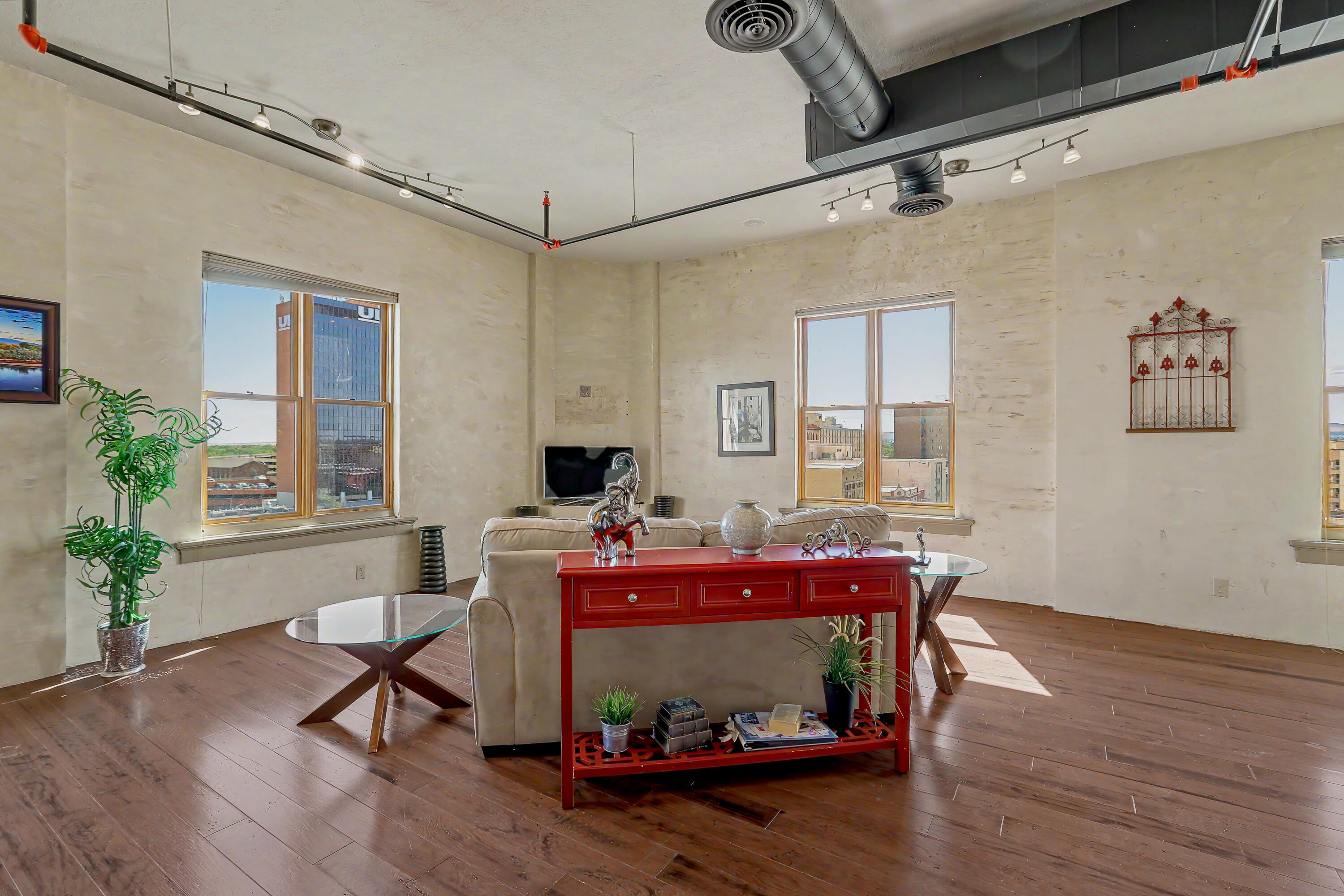 Photo 10 — 219 Central Avenue NW APT 504