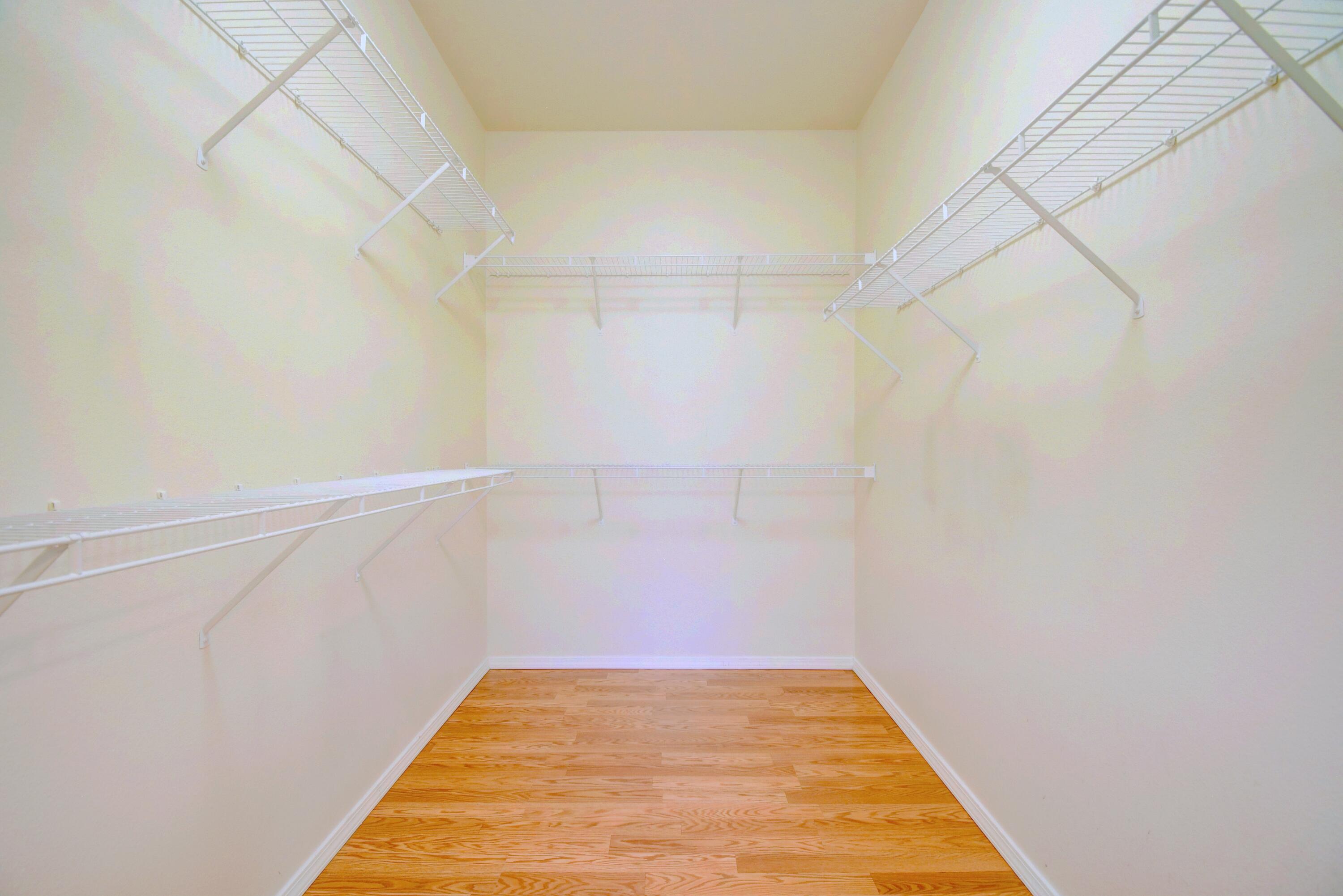 Photo 11 — 3105 W Meadow Drive SW