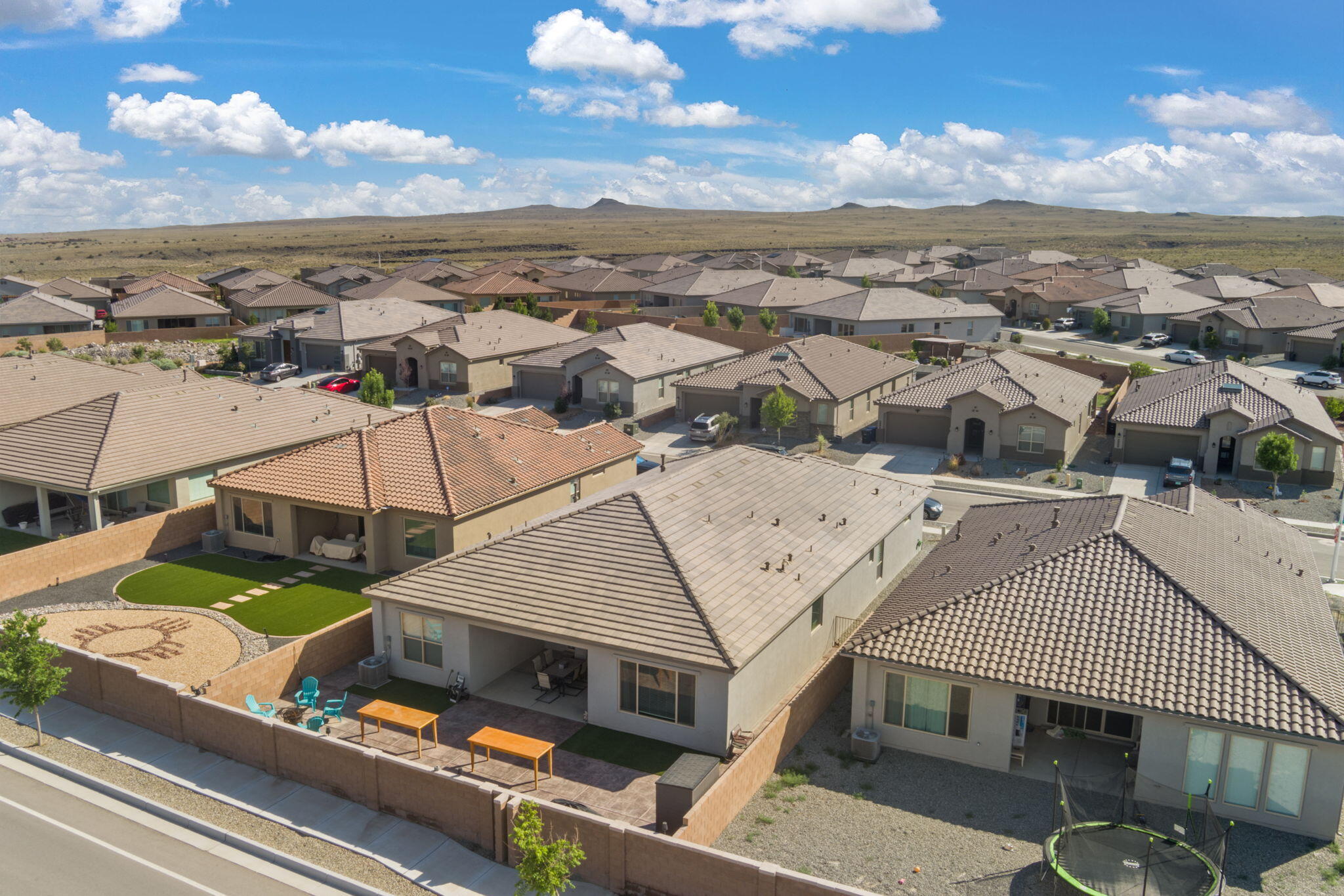 Photo 11 — 9116 Cambrils Drive NW