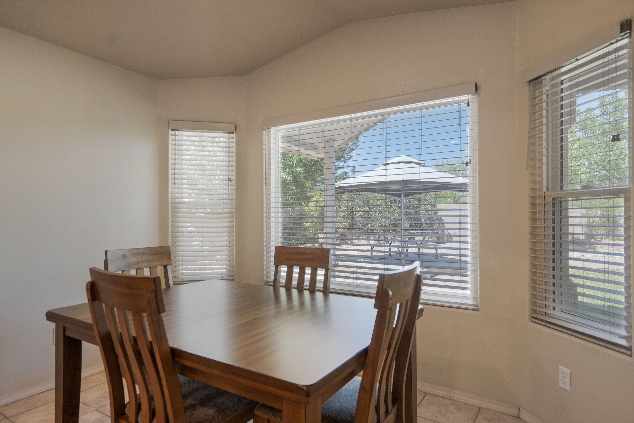 Photo 5 — 9423 E Travilla Drive NW