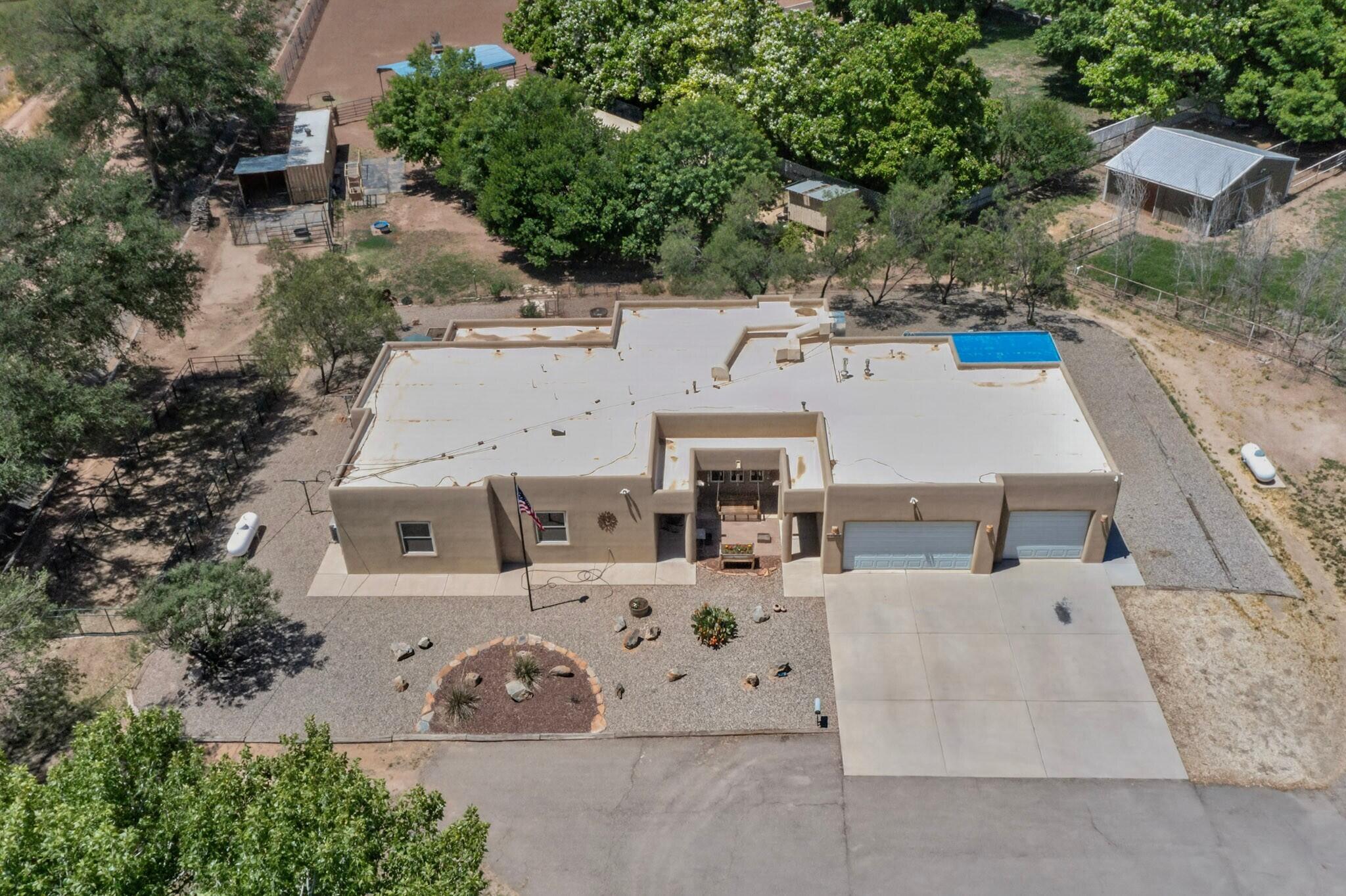250 Phillips Road, Los Lunas, NM 87031