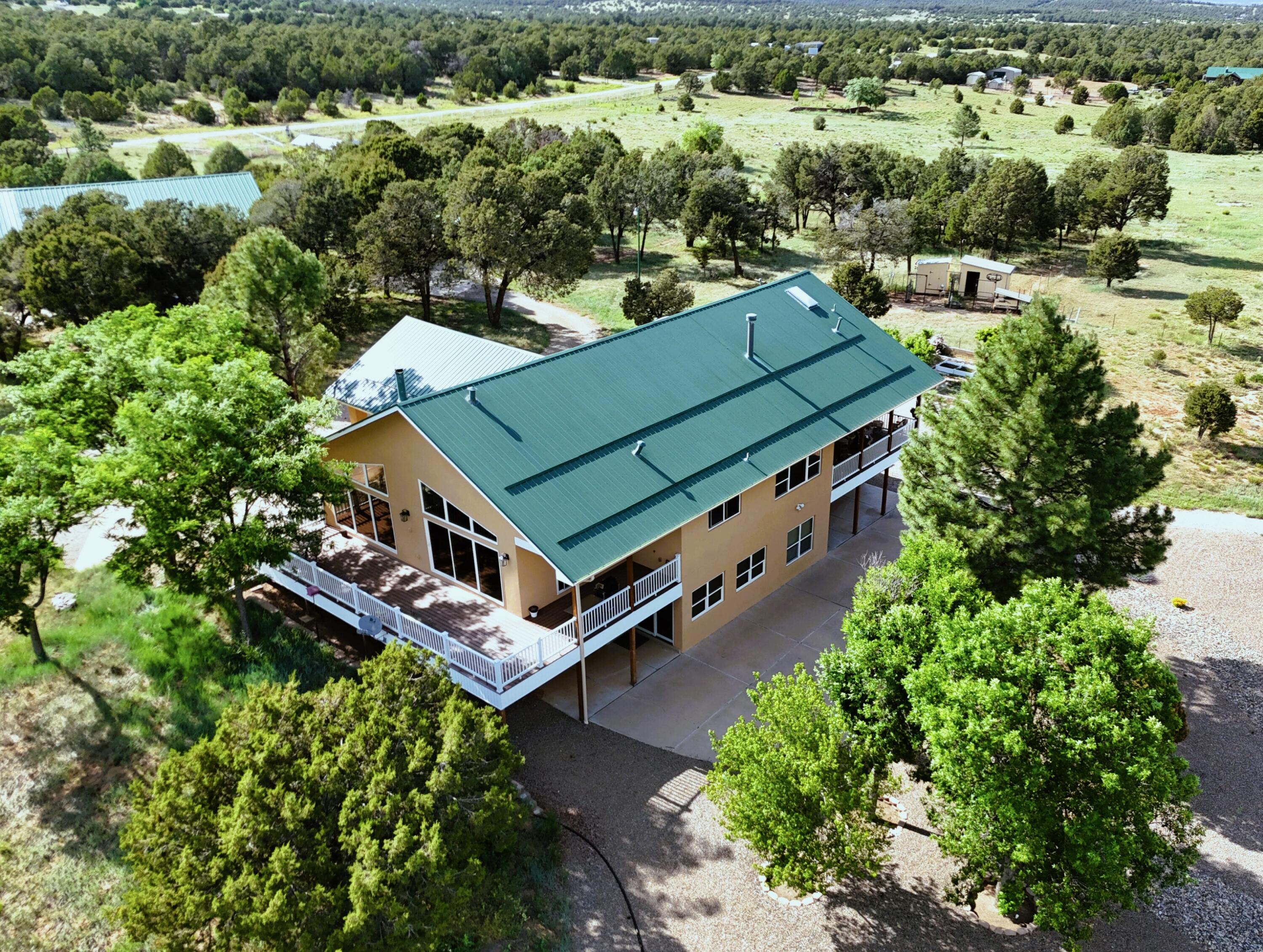 240 Maxwell Place, Edgewood, NM 87015