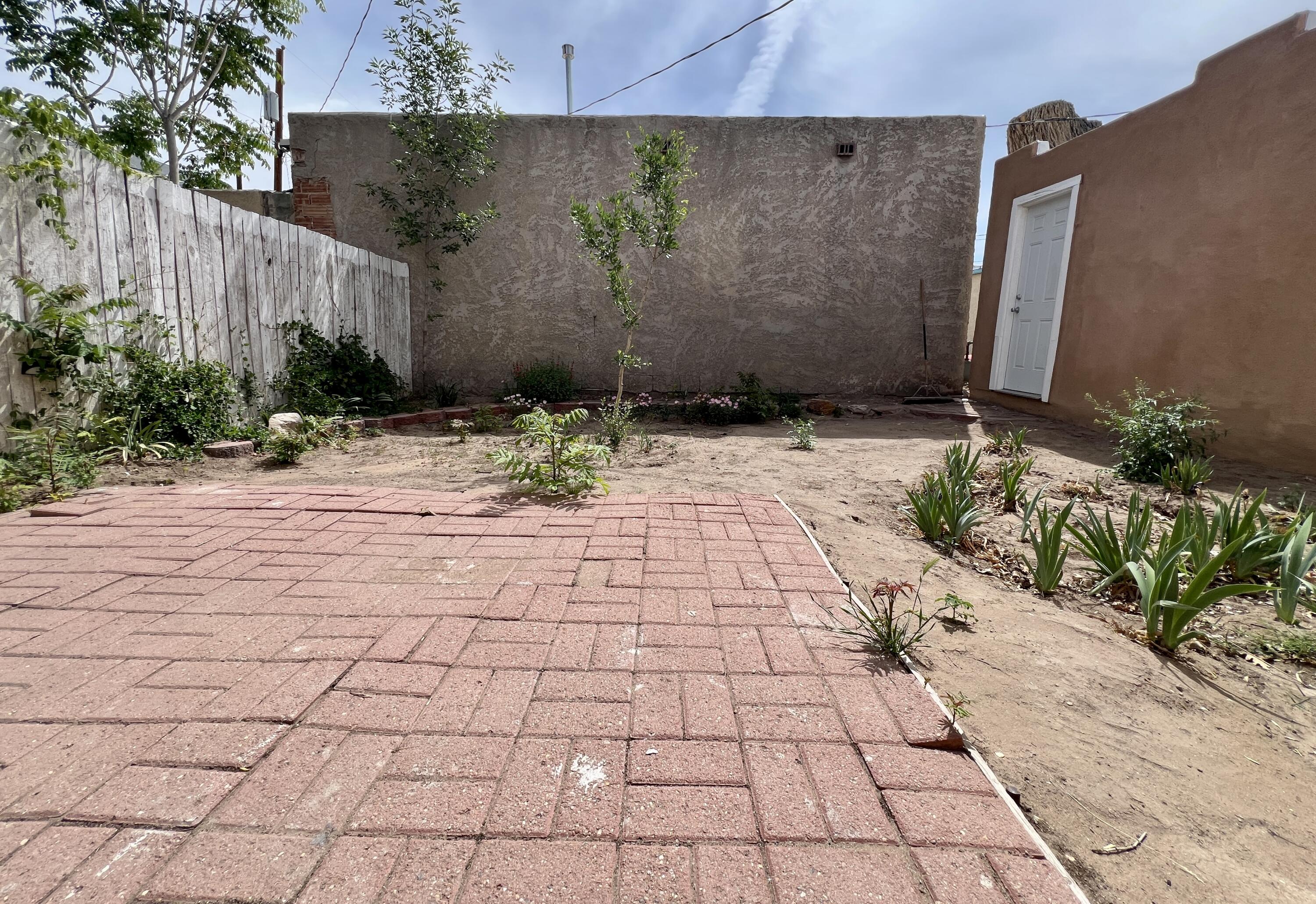 Photo 6 — 316 9th Street SW
