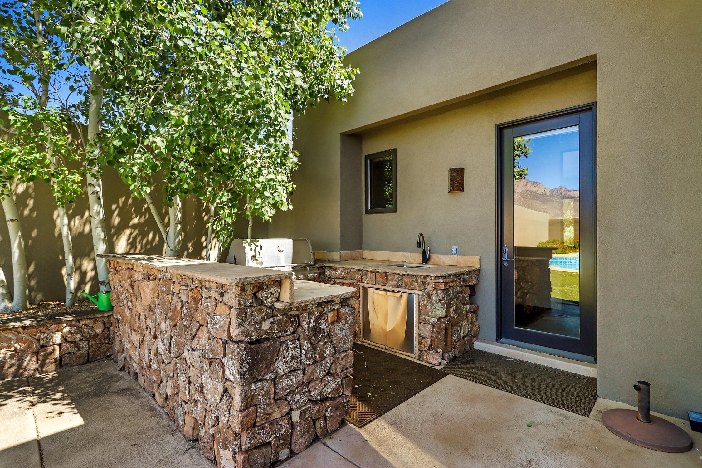 Photo 7 — 5415 High Desert Place NE
