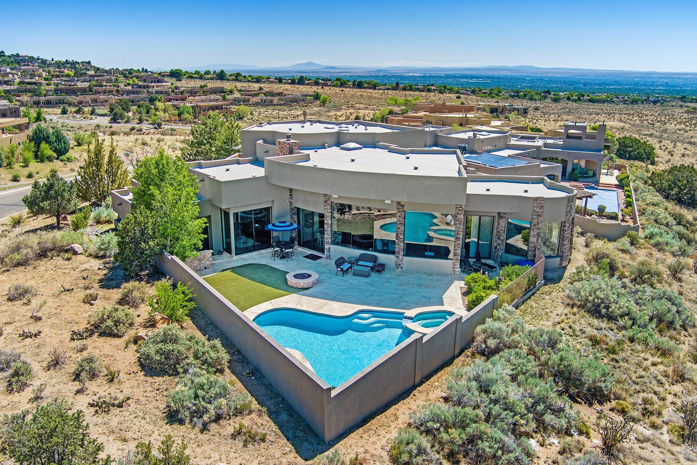 Photo 4 — 5415 High Desert Place NE