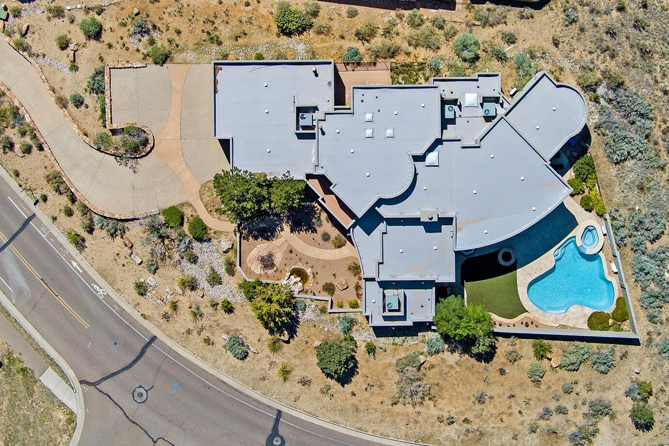 Photo 3 — 5415 High Desert Place NE