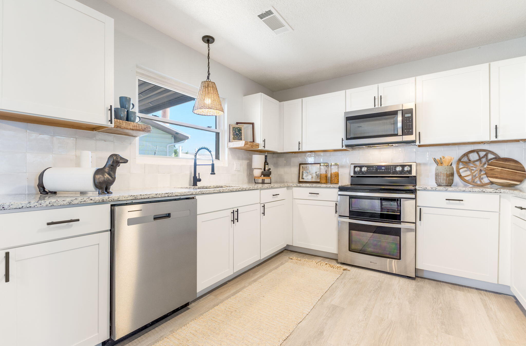 Photo 19 — 1705 Arlene Road SE
