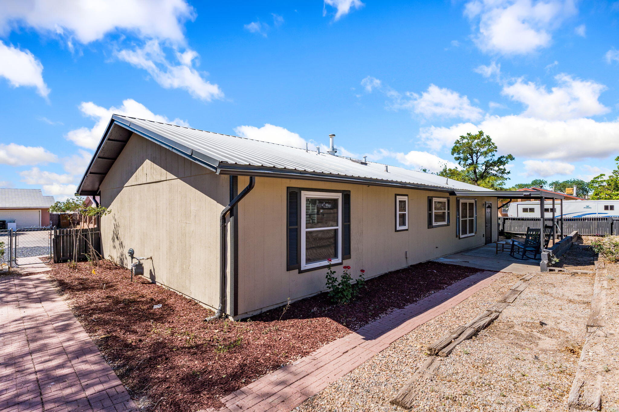 Photo 9 — 1705 Arlene Road SE