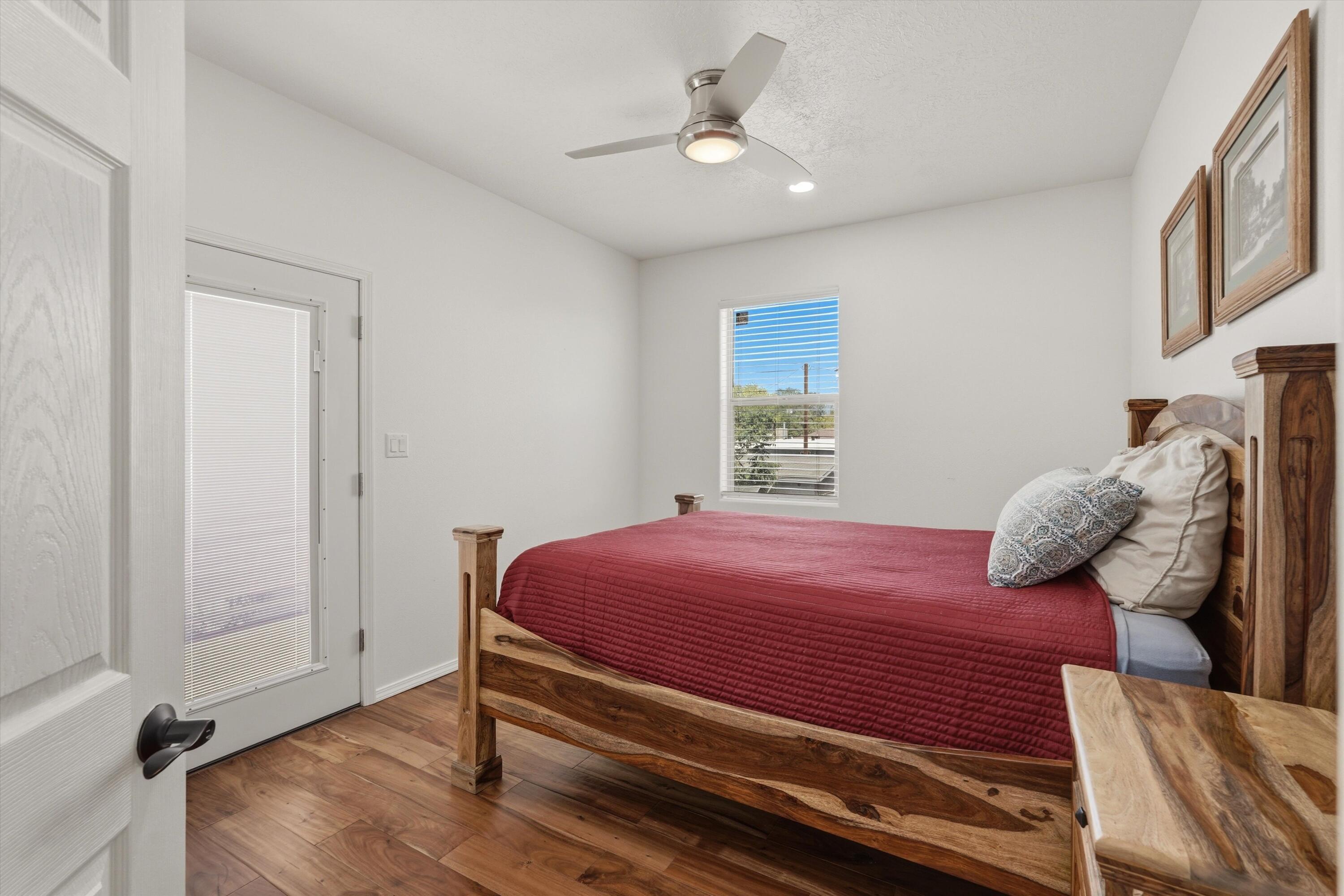Photo 15 — 503 Martinez Drive NE