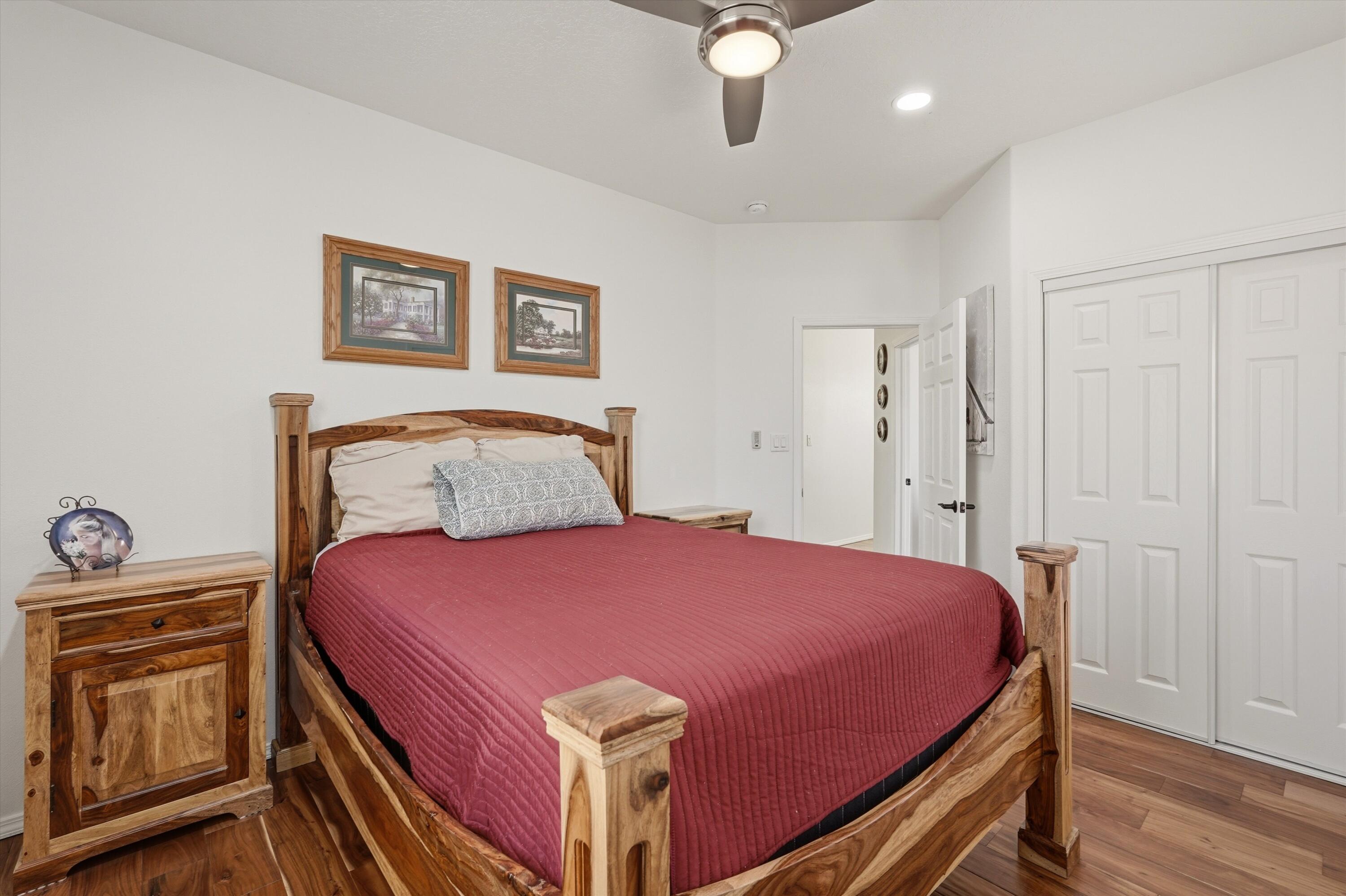 Photo 14 — 503 Martinez Drive NE