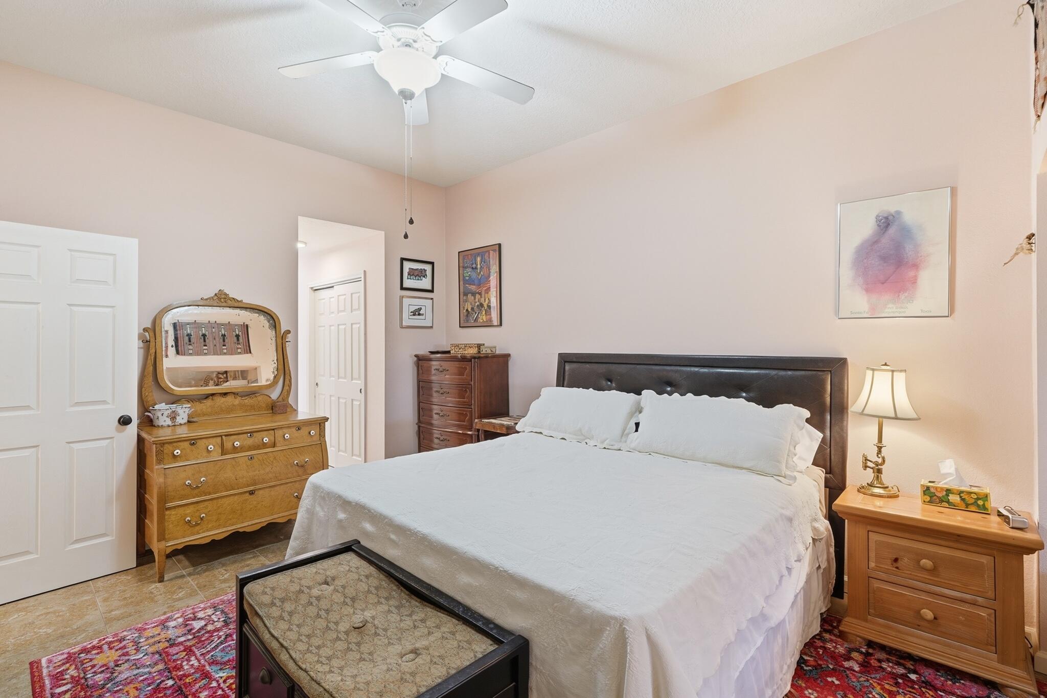 Photo 17 — 5902 Azuelo Avenue NW