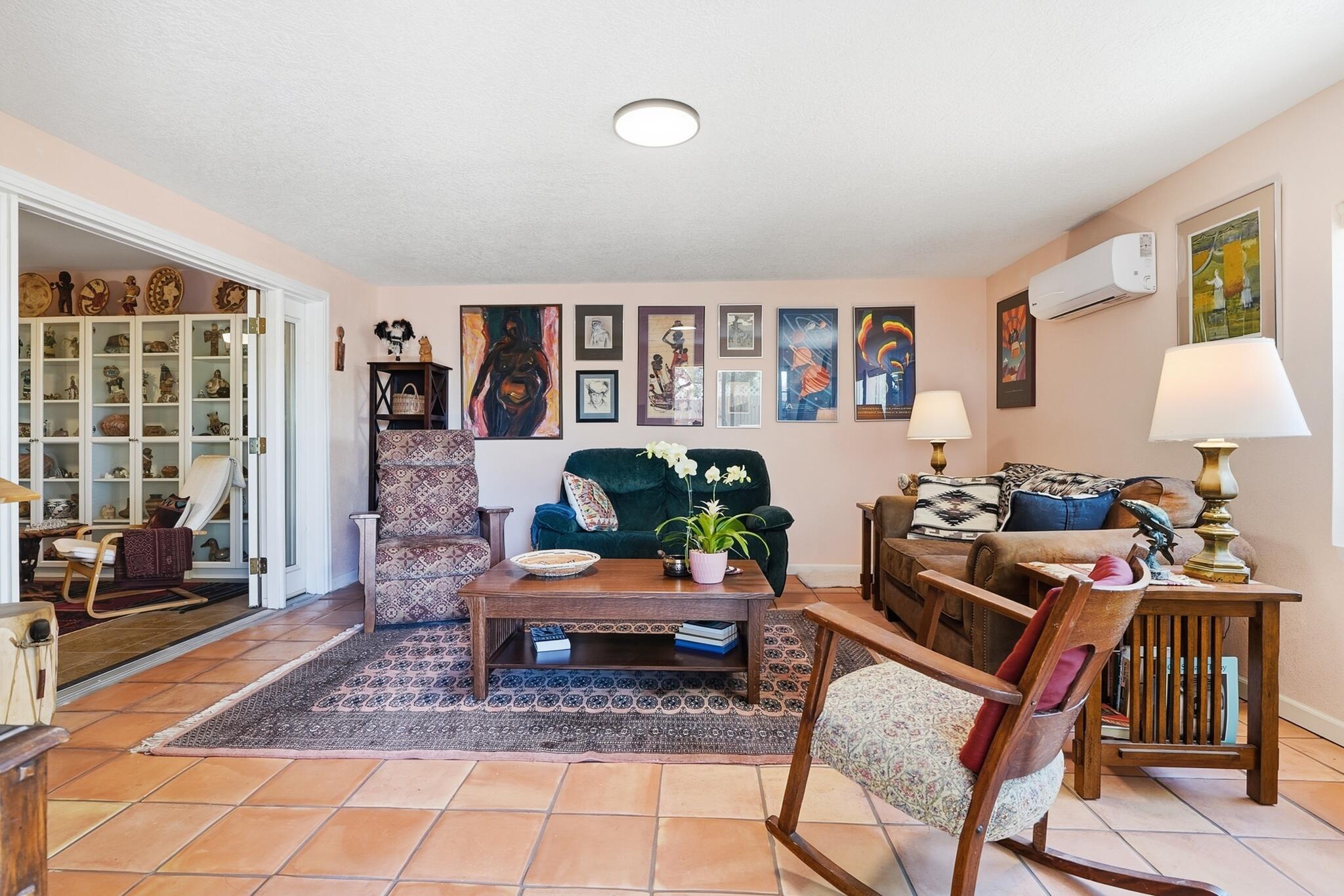 Photo 10 — 5902 Azuelo Avenue NW
