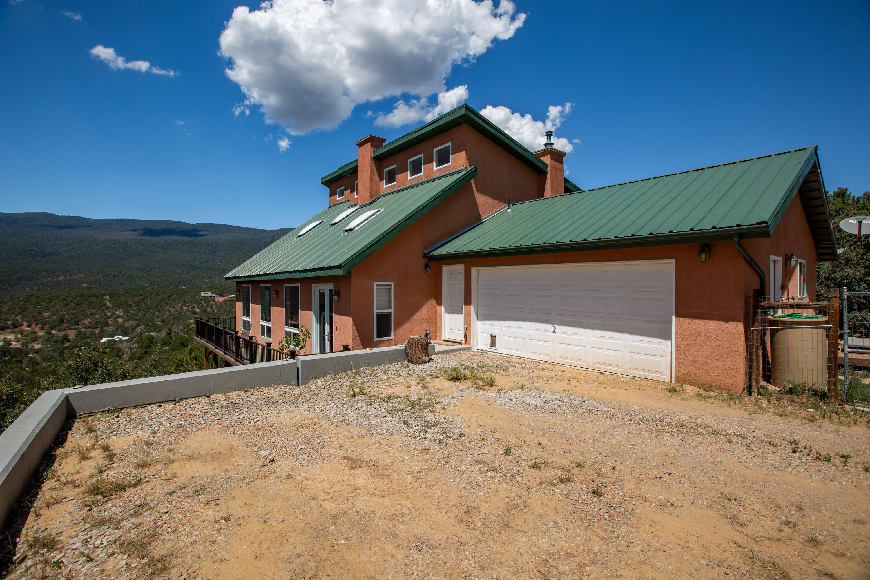 40 El Gallo Road