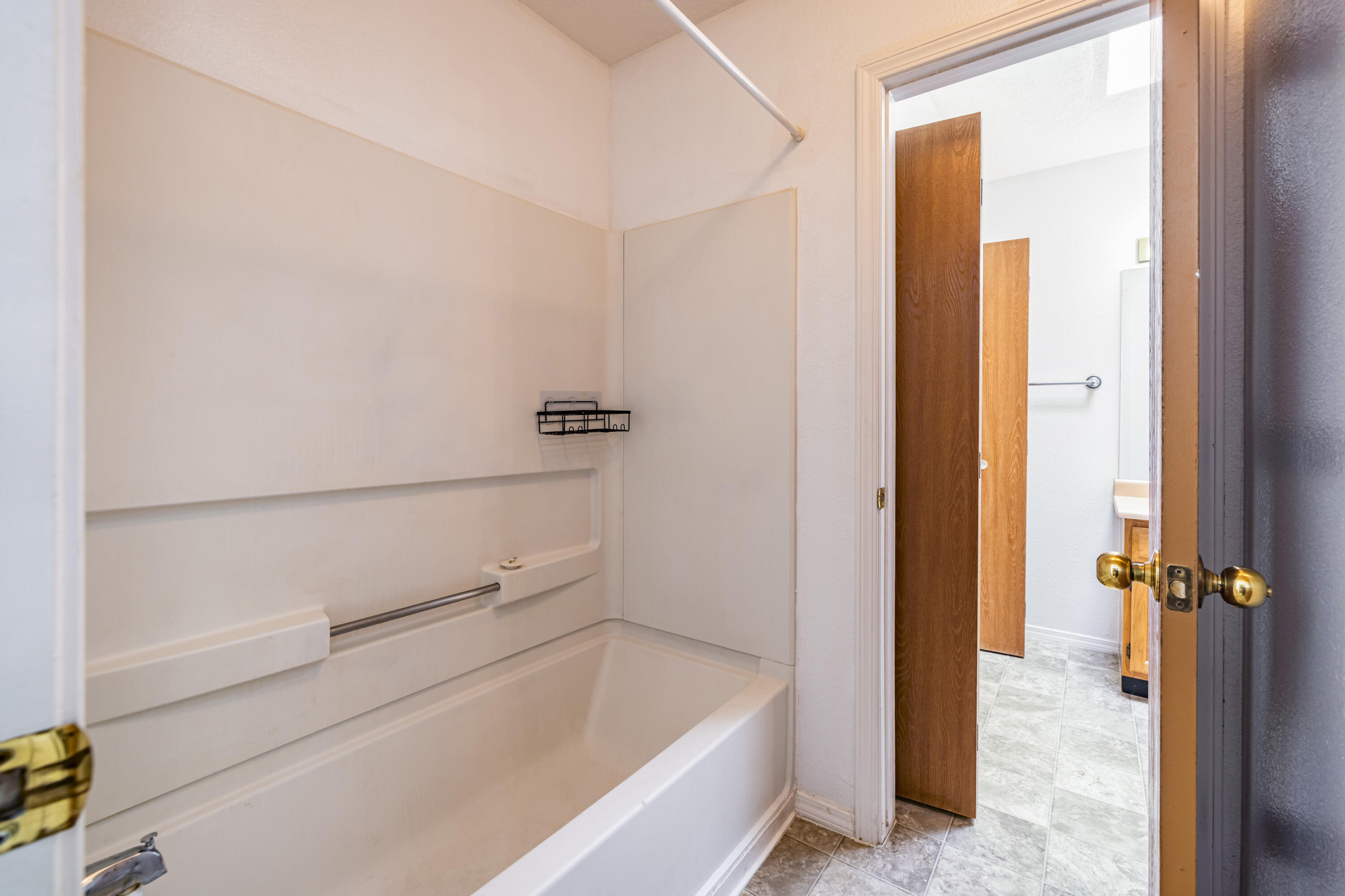 Photo 9 — 5801 Lowell Street NE UNIT 28D