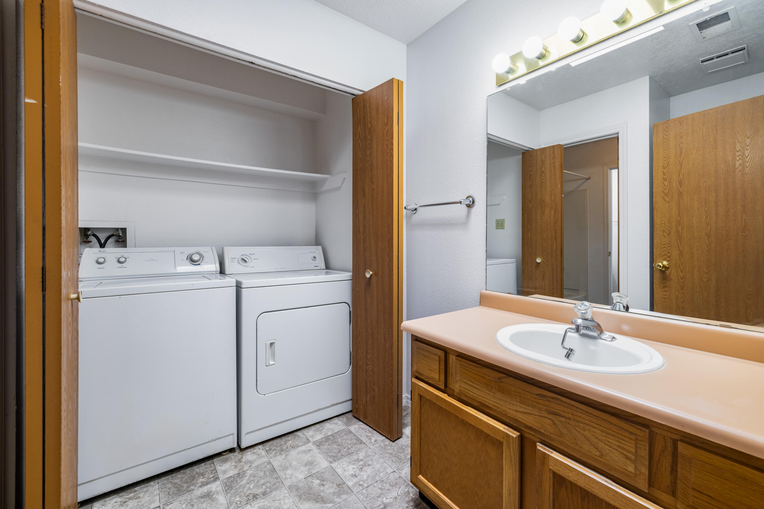 Photo 8 — 5801 Lowell Street NE UNIT 28D