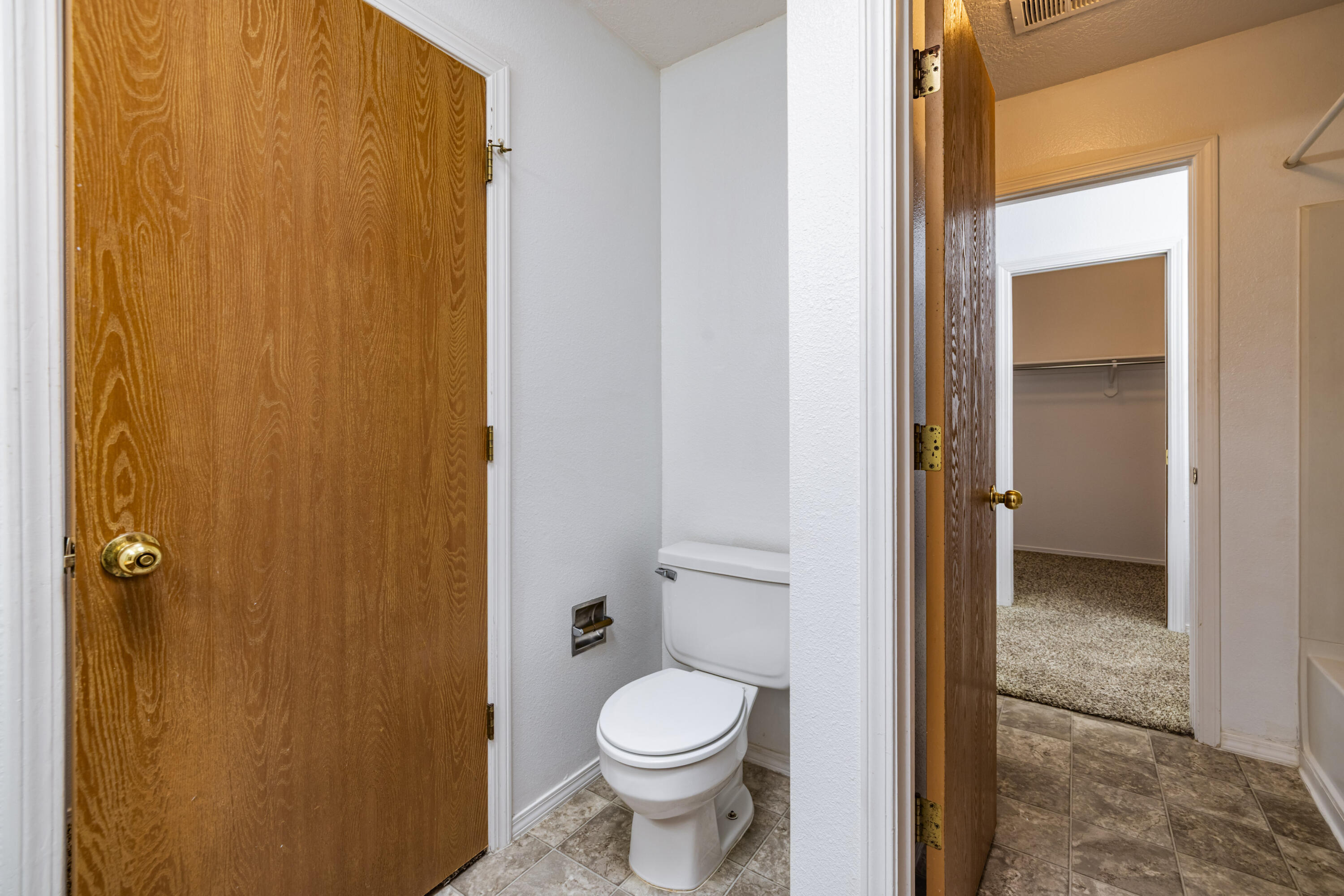 Photo 7 — 5801 Lowell Street NE UNIT 28D