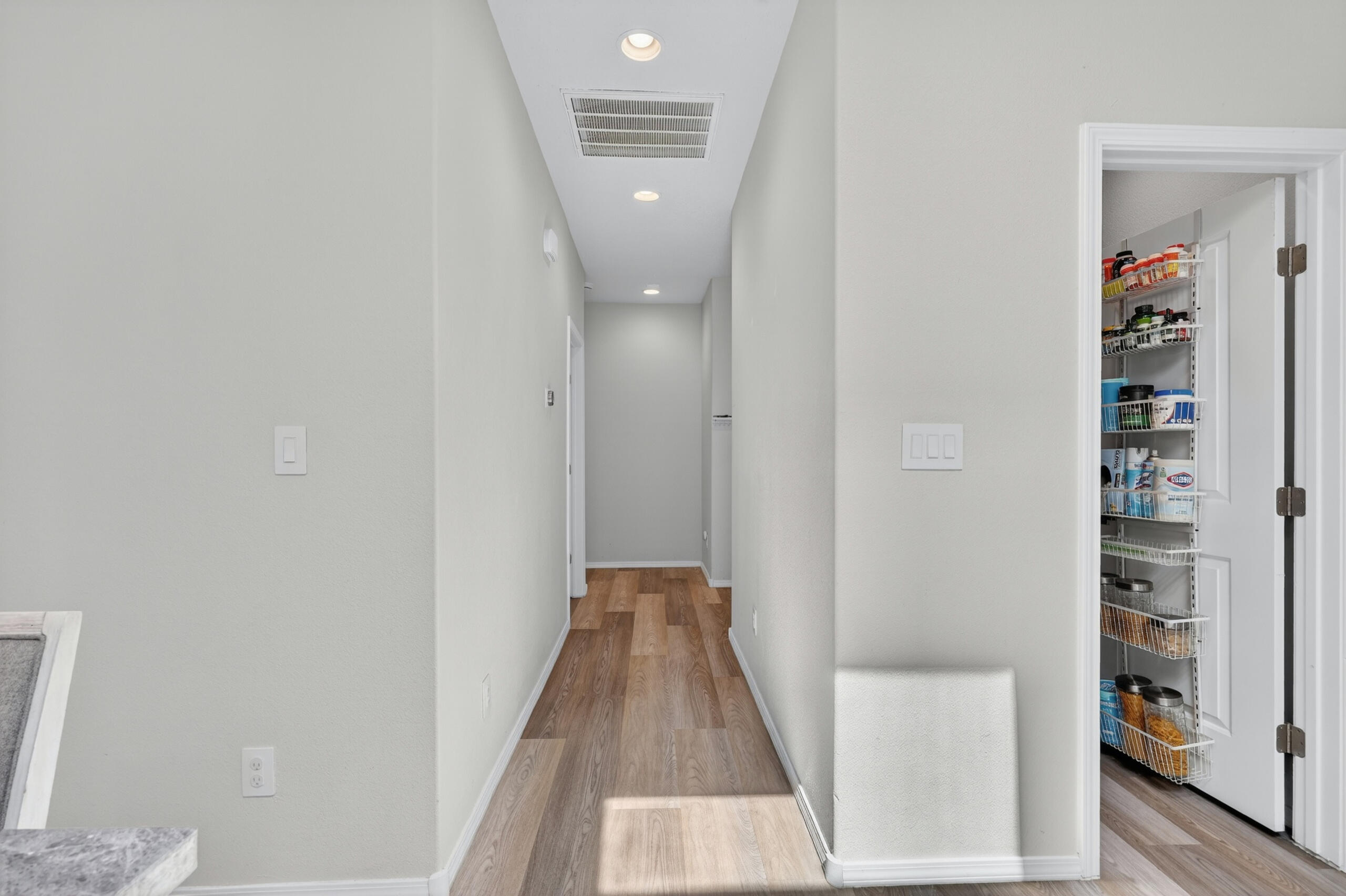 Photo 20 — 6025 Strand Loop SE