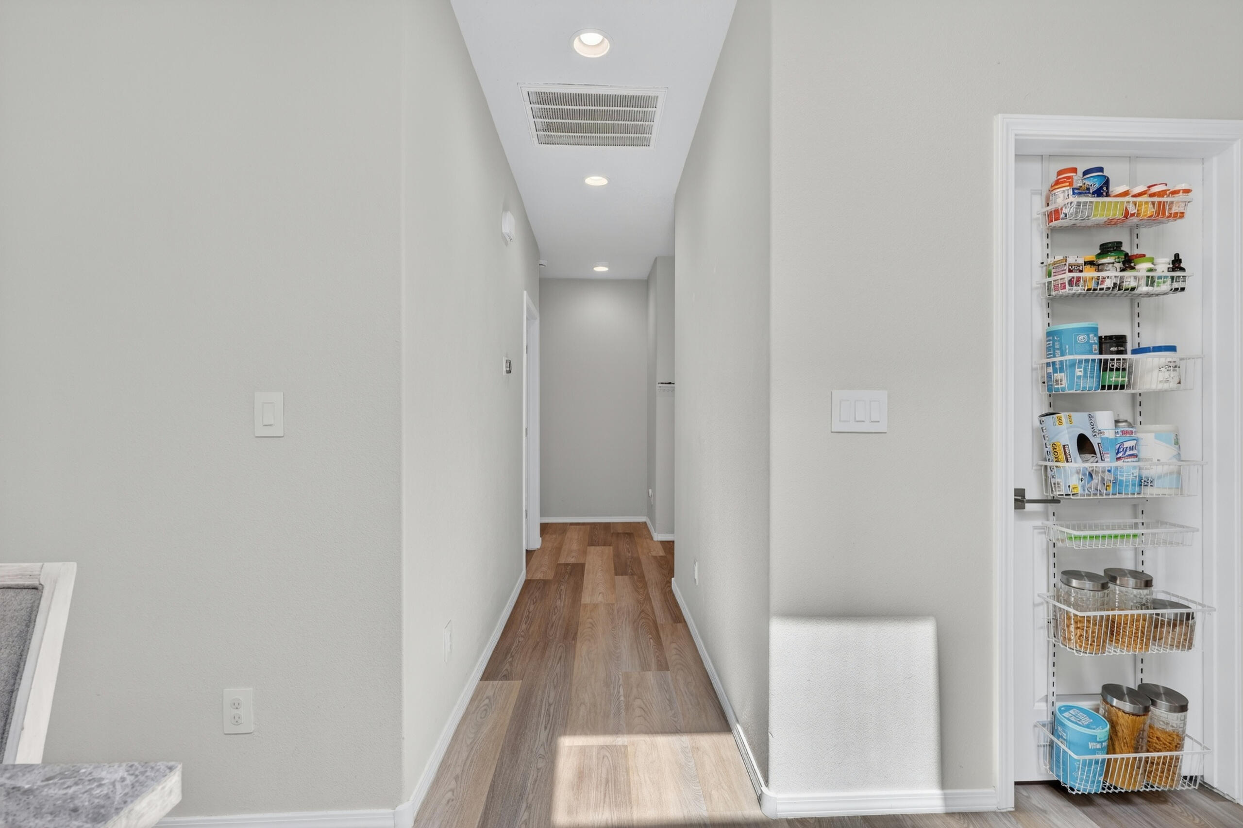 Photo 19 — 6025 Strand Loop SE