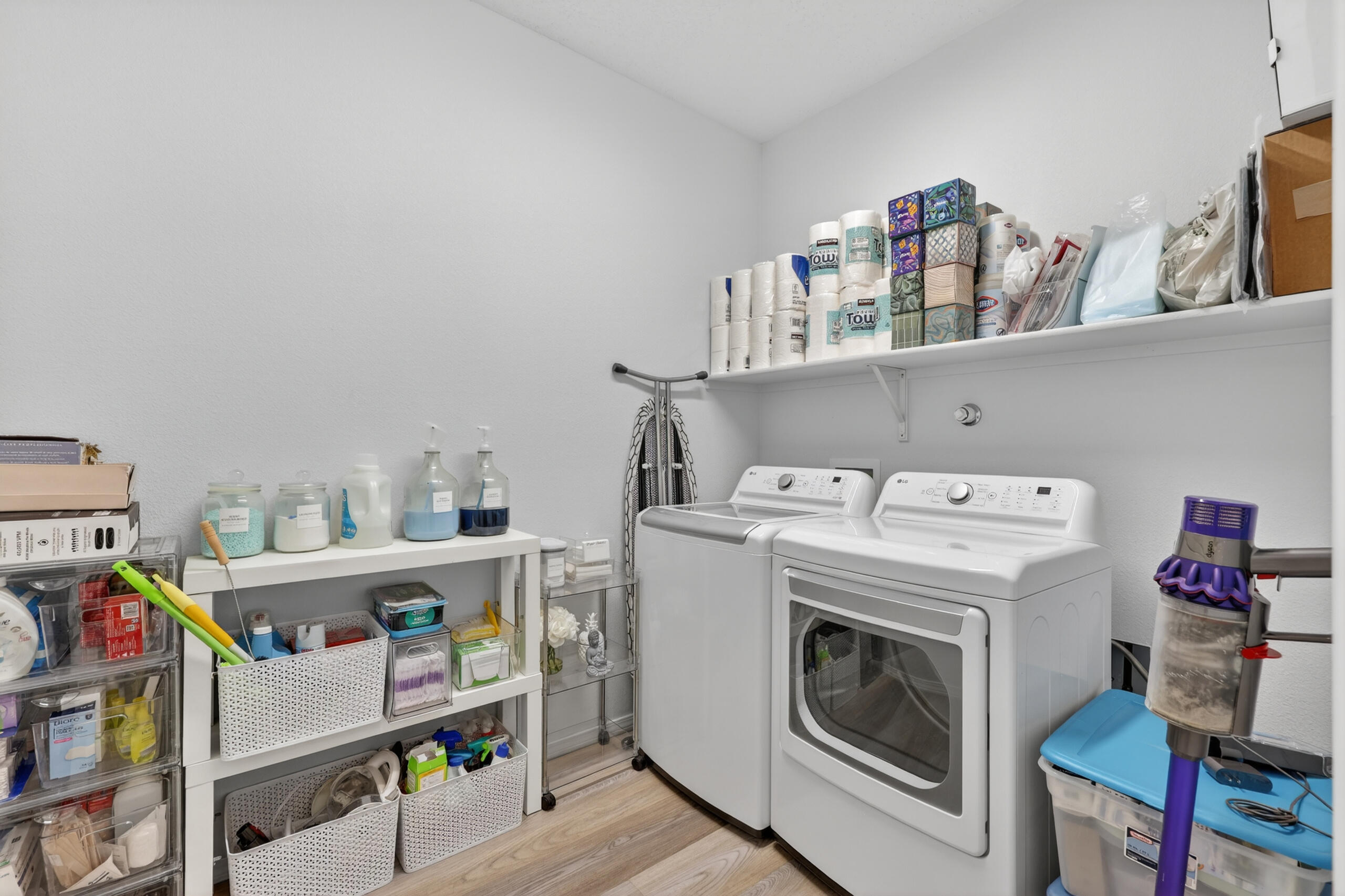 Photo 12 — 6025 Strand Loop SE