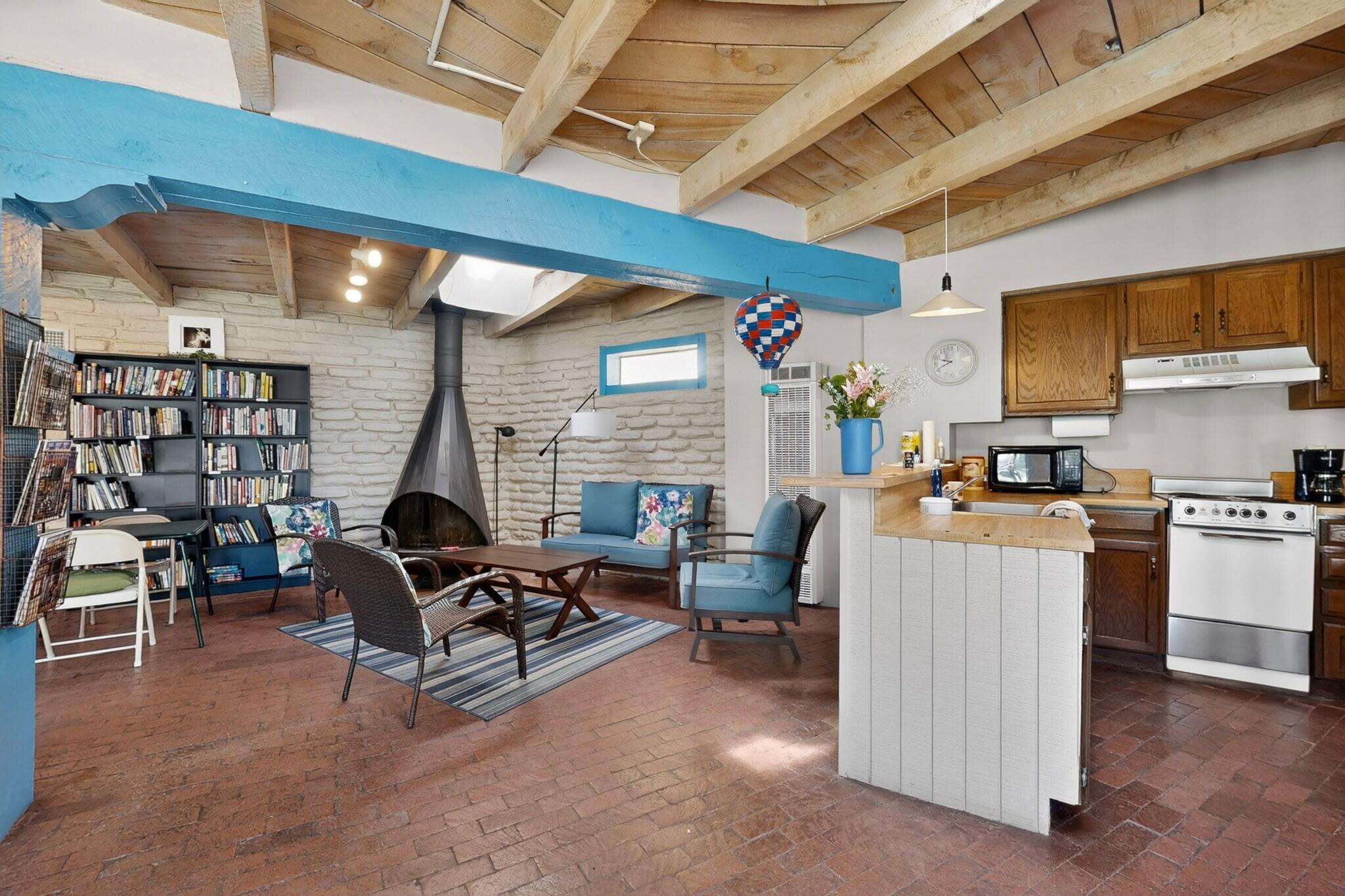 Photo 8 — 3939 Rio Grande Boulevard NW UNIT 53