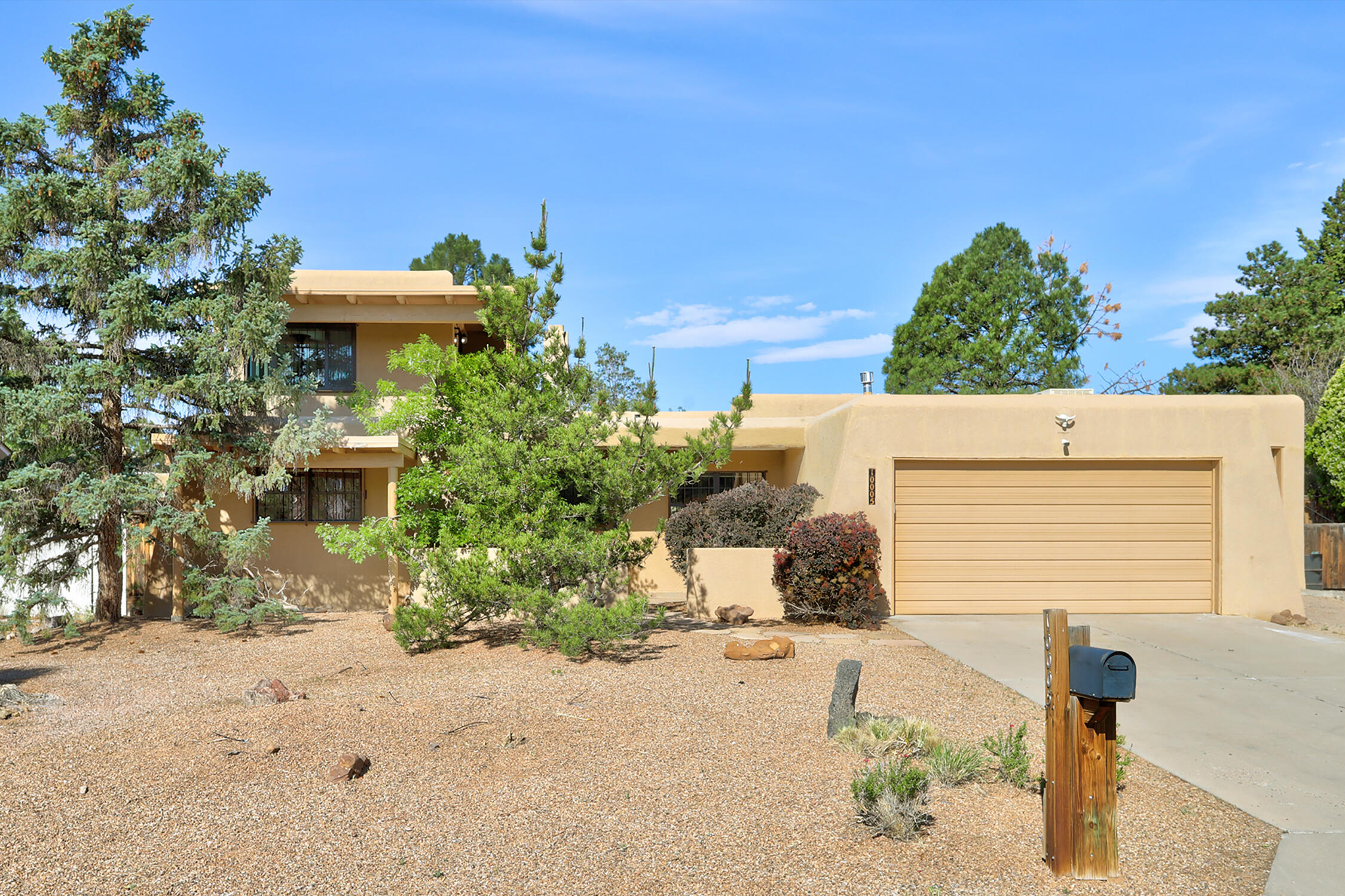 10005 Trevino Loop NW, Albuquerque, NM 87114