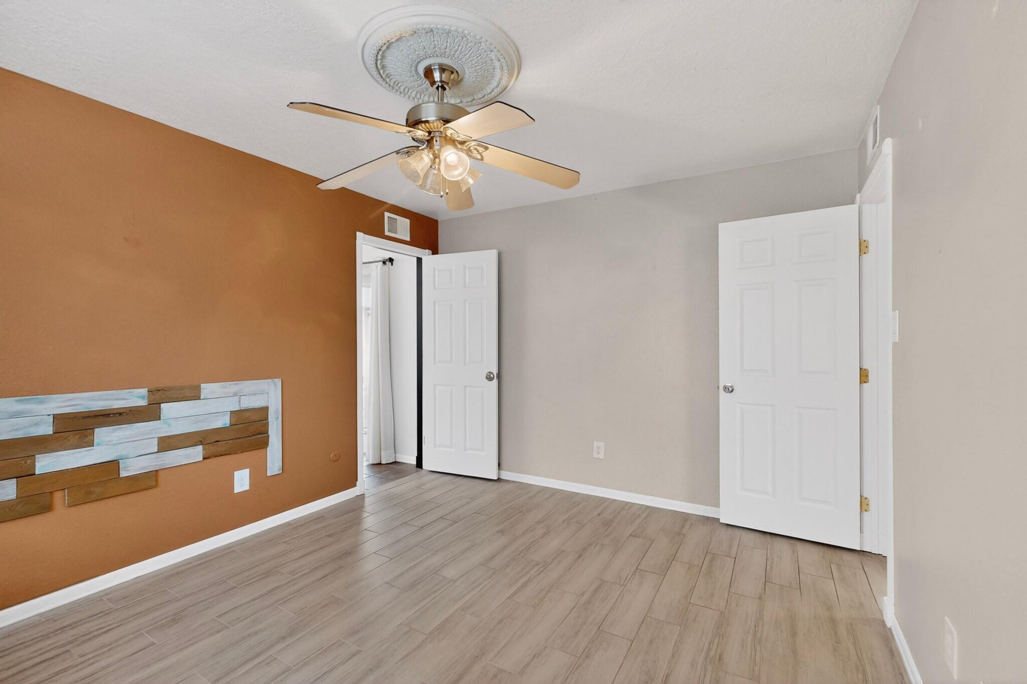 Photo 12 — 5117 E Camino NW