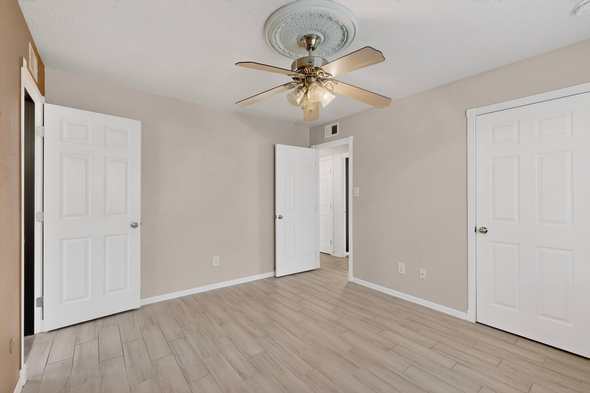Photo 13 — 5117 E Camino NW