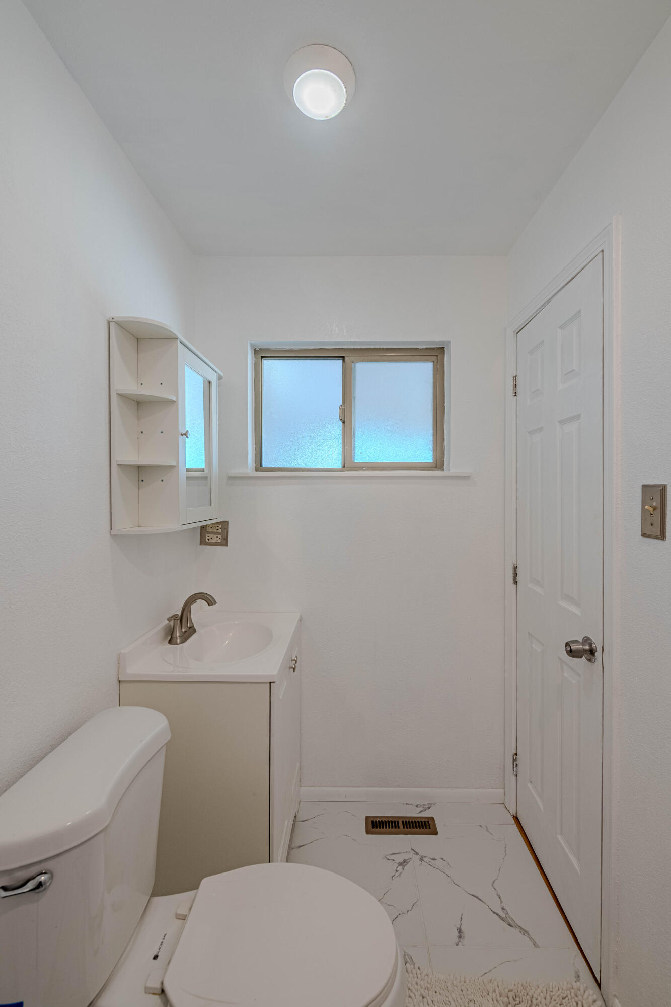 Photo 8 — 548 Coronado Drive