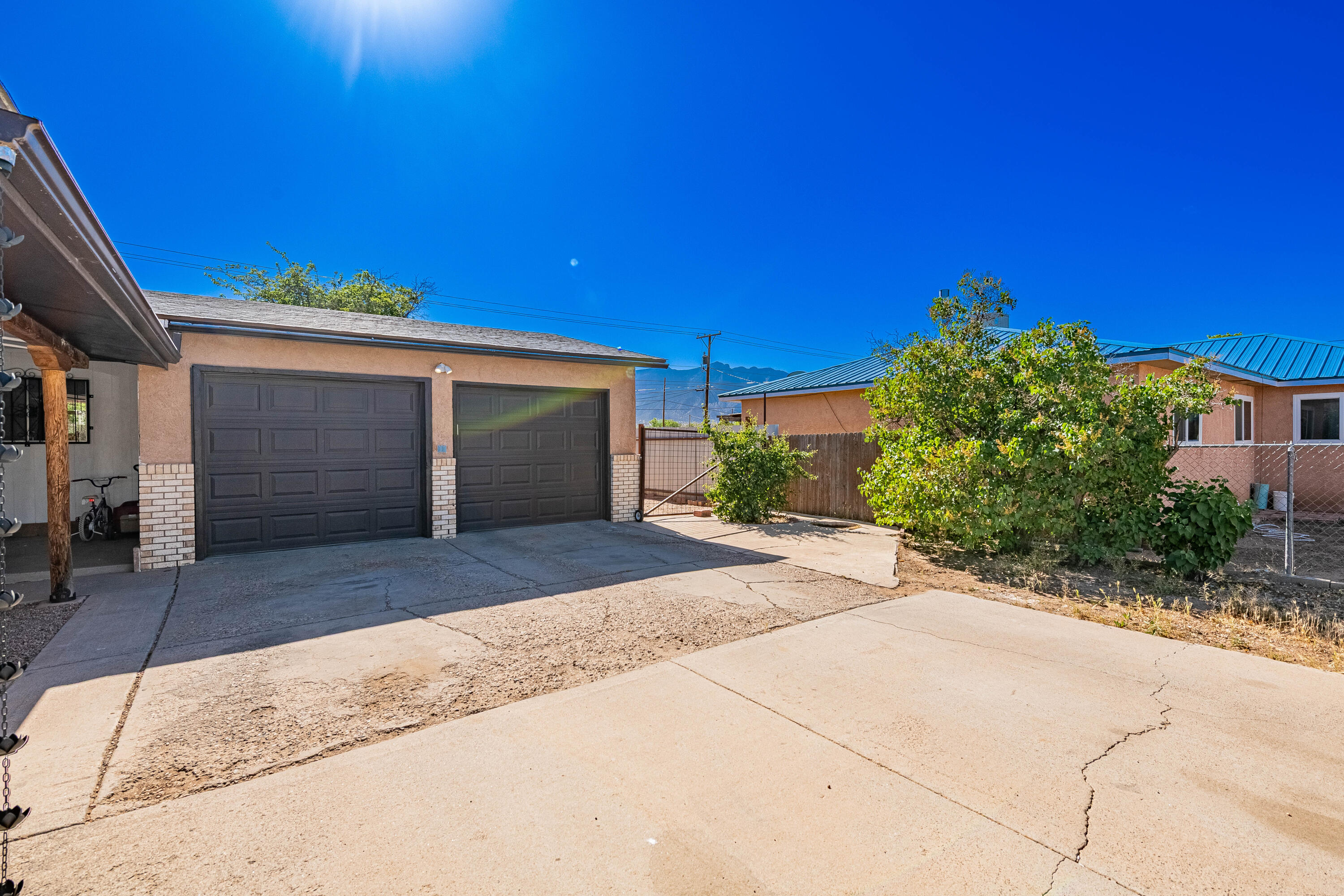 Photo 3 — 548 Coronado Drive